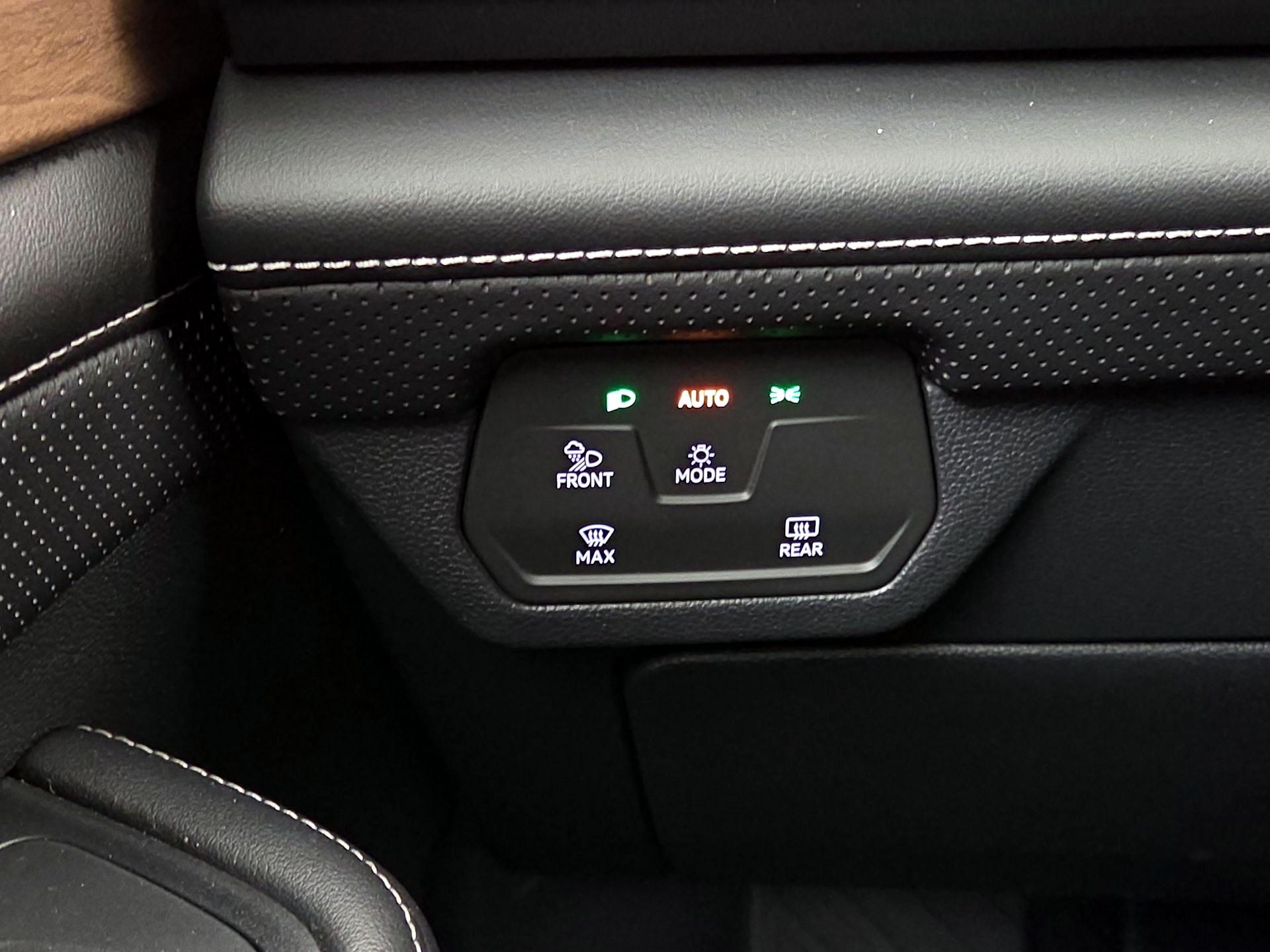 Thumbnail: 2024 Volkswagen Atlas - 13