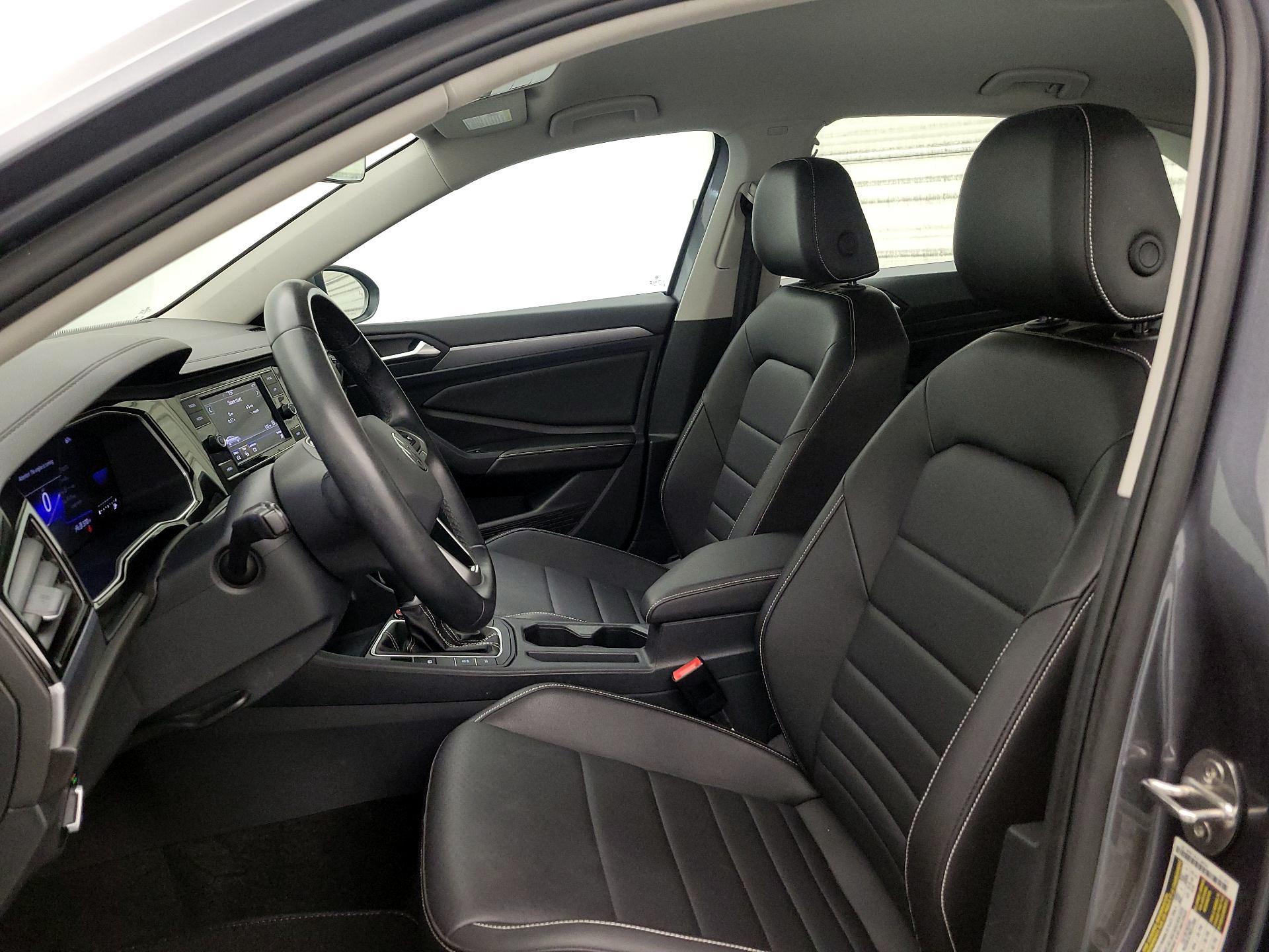 Thumbnail: 2024 Volkswagen Jetta - 11