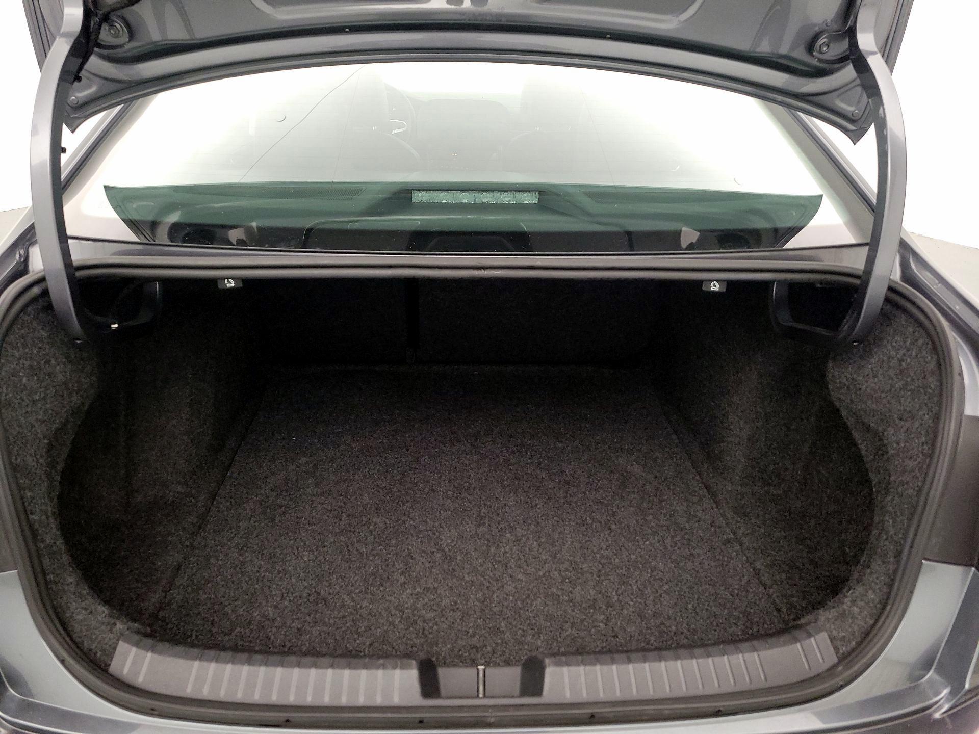 Thumbnail: 2024 Volkswagen Jetta - 20