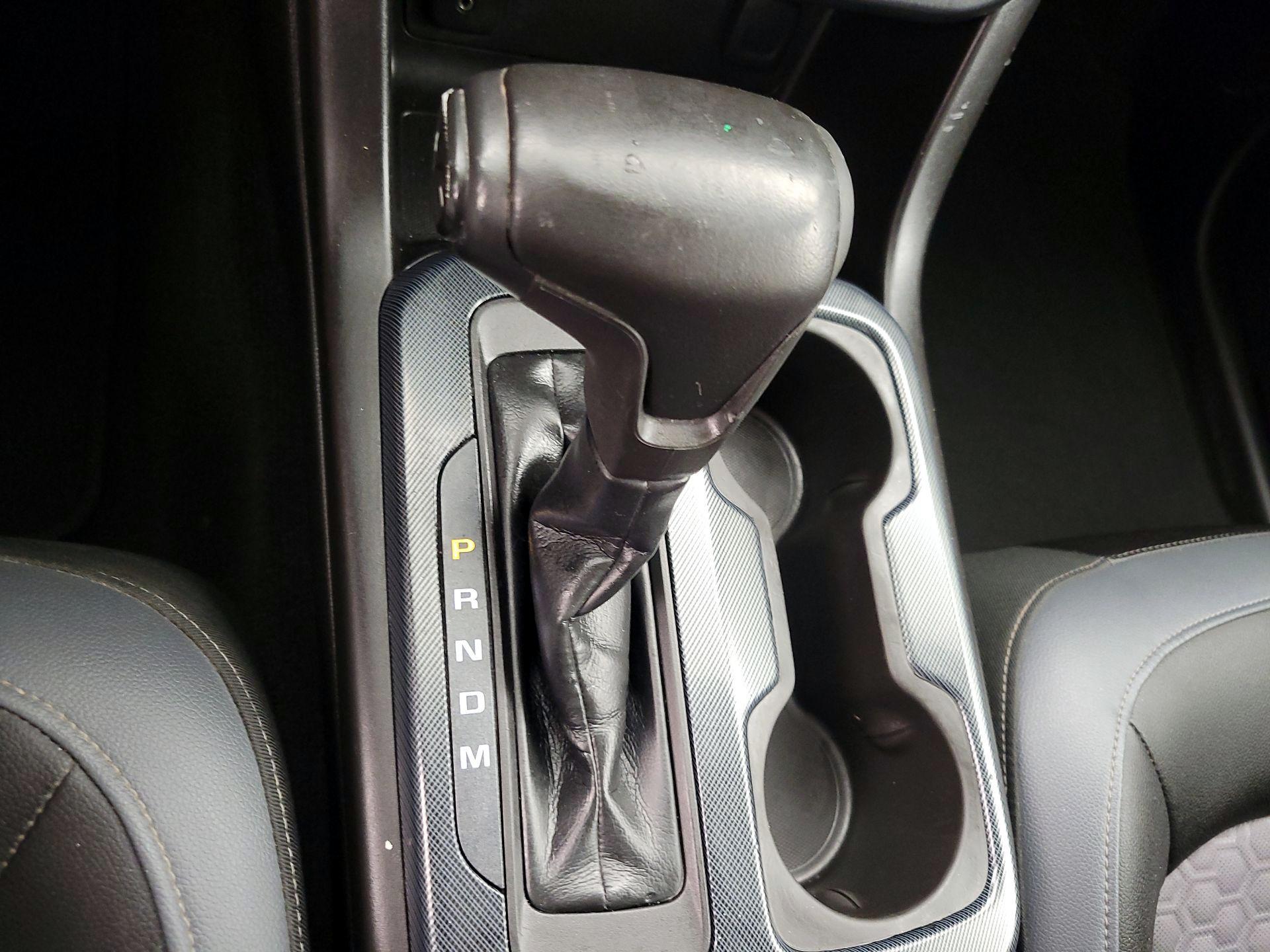 Thumbnail: 2016 Chevrolet Colorado - 18