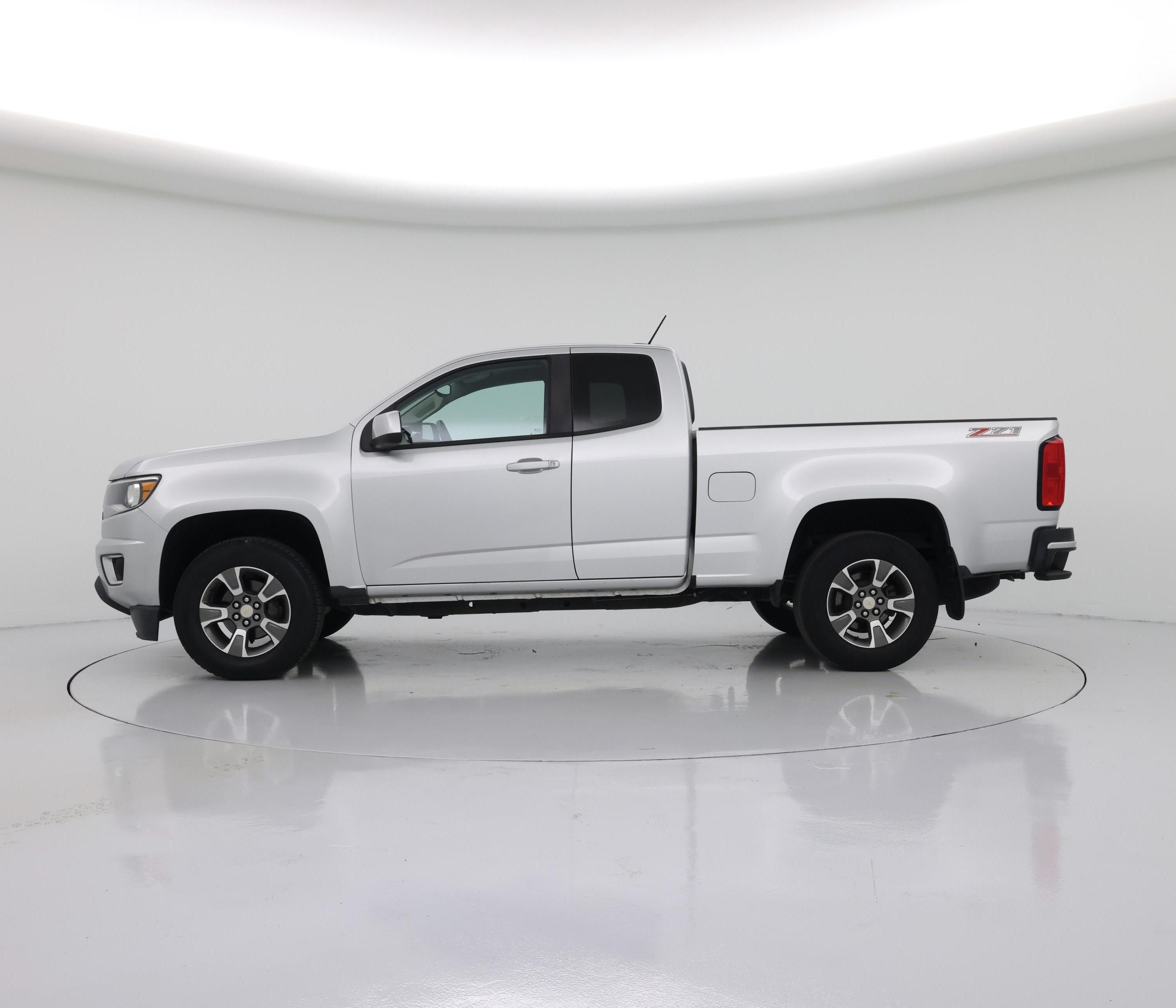 Thumbnail: 2016 Chevrolet Colorado - 3