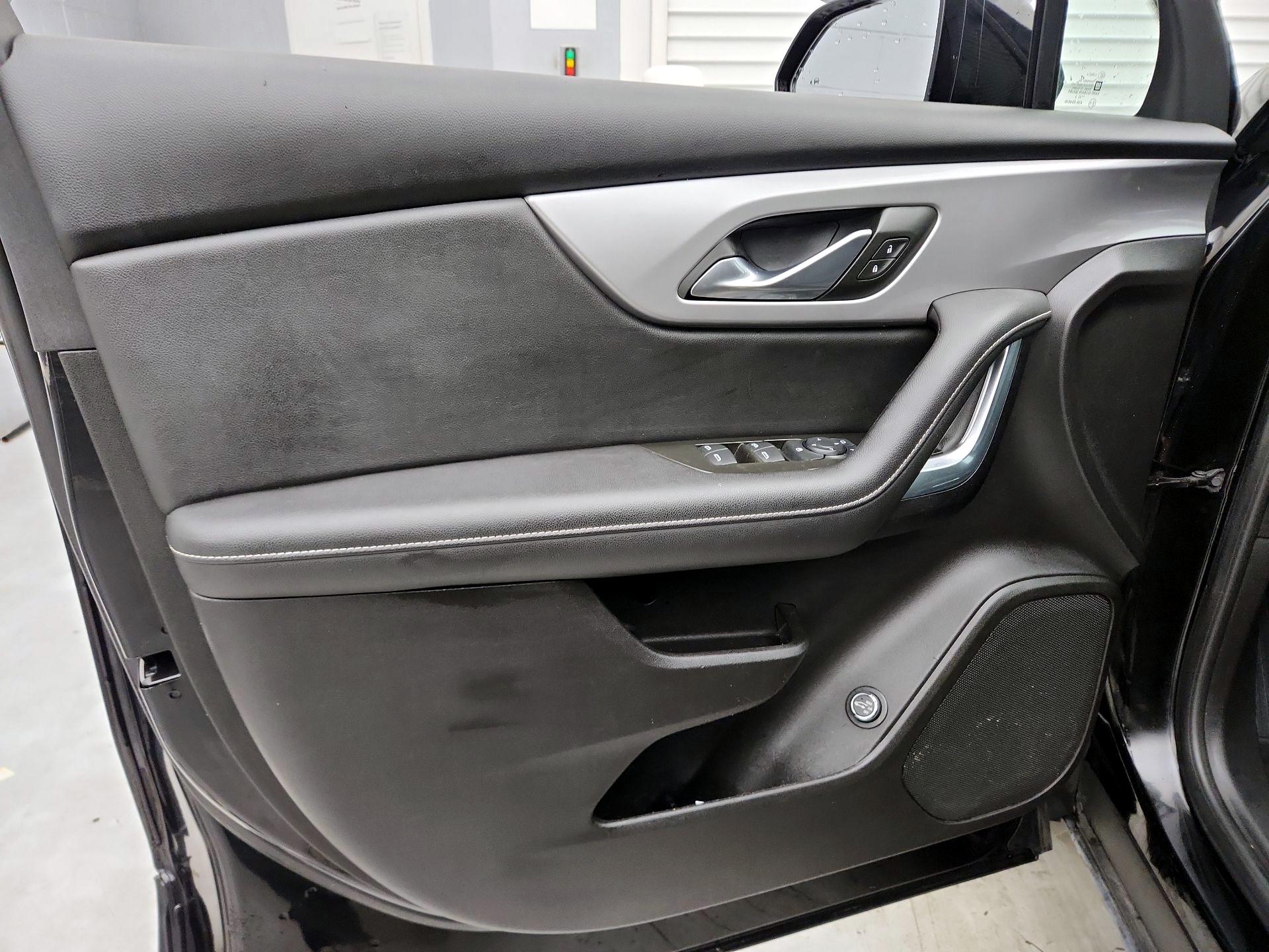 Thumbnail: 2023 Chevrolet Blazer - 12