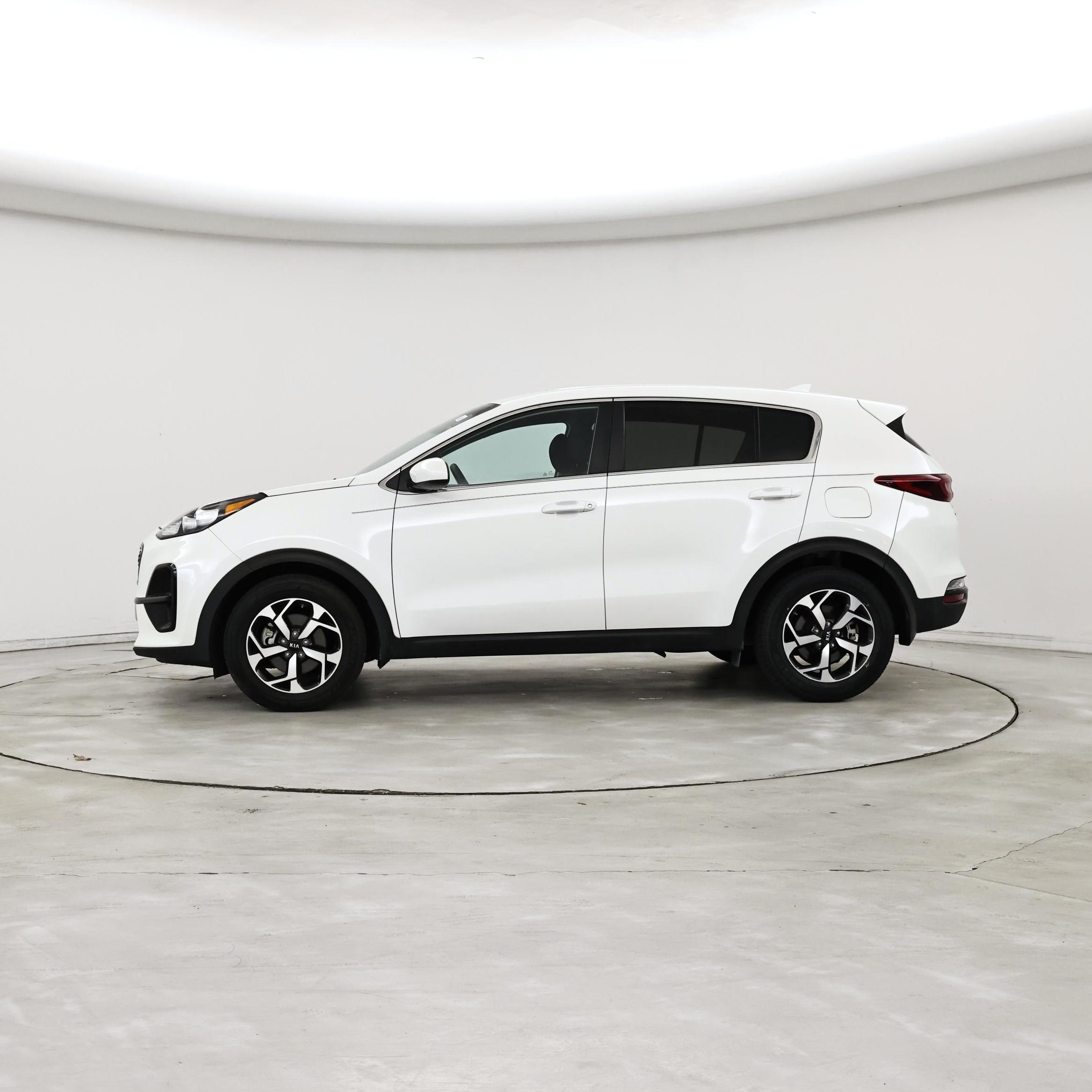 Thumbnail: 2022 Kia Sportage - 3