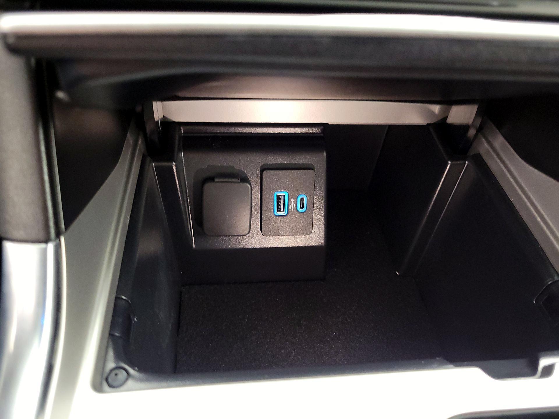 Thumbnail: 2021 Ford Explorer - 19