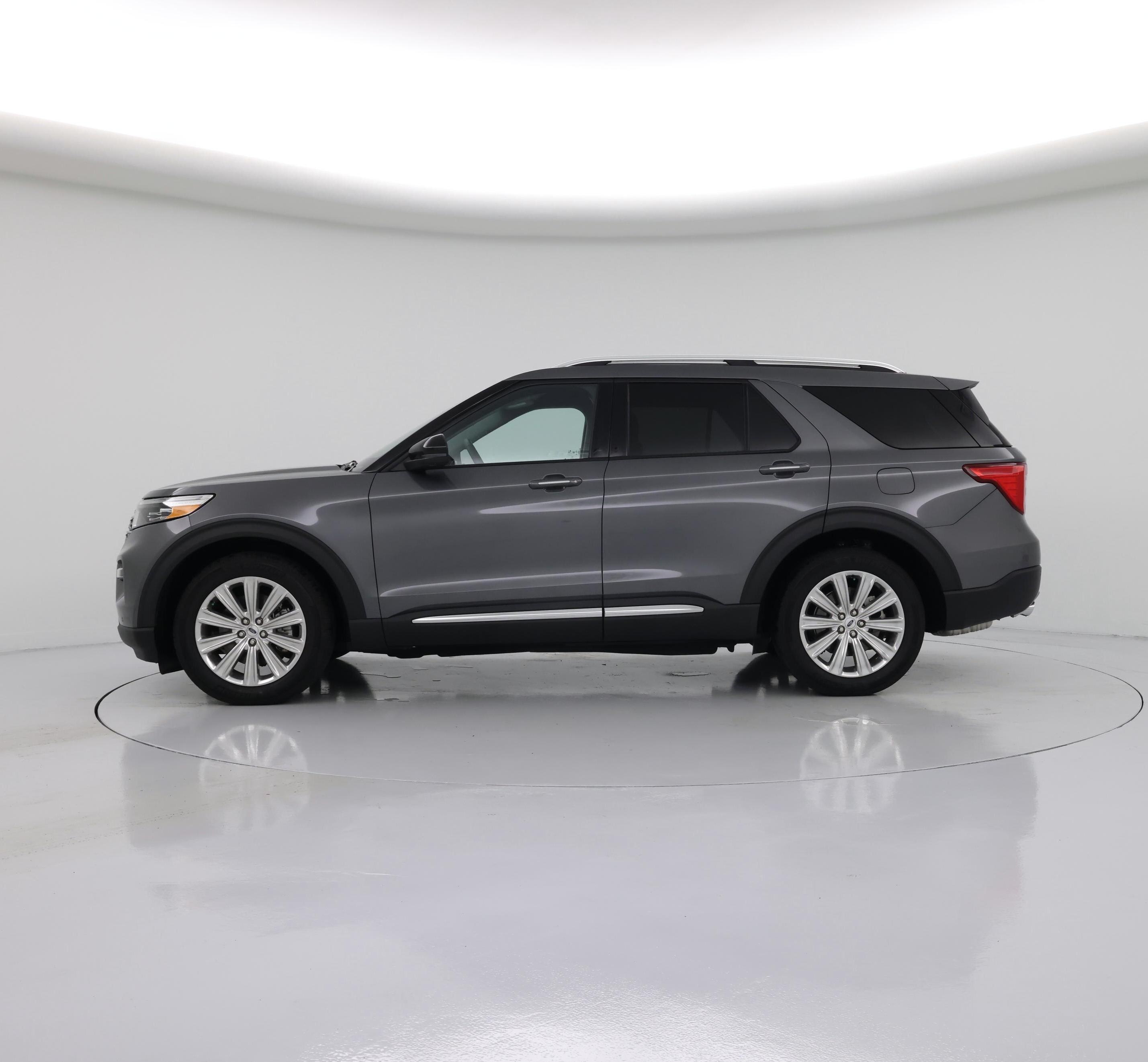 Thumbnail: 2021 Ford Explorer - 3