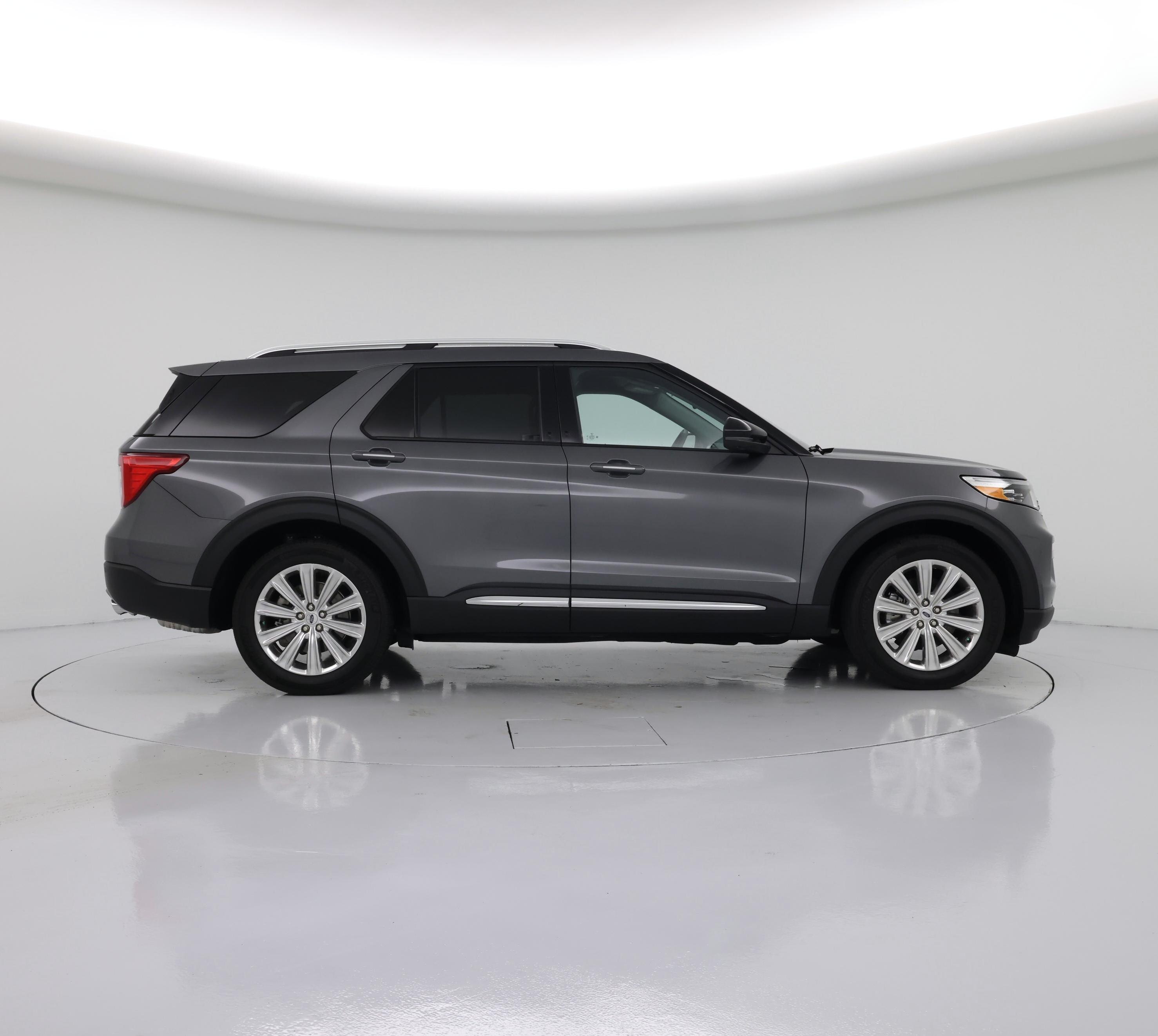 Thumbnail: 2021 Ford Explorer - 7