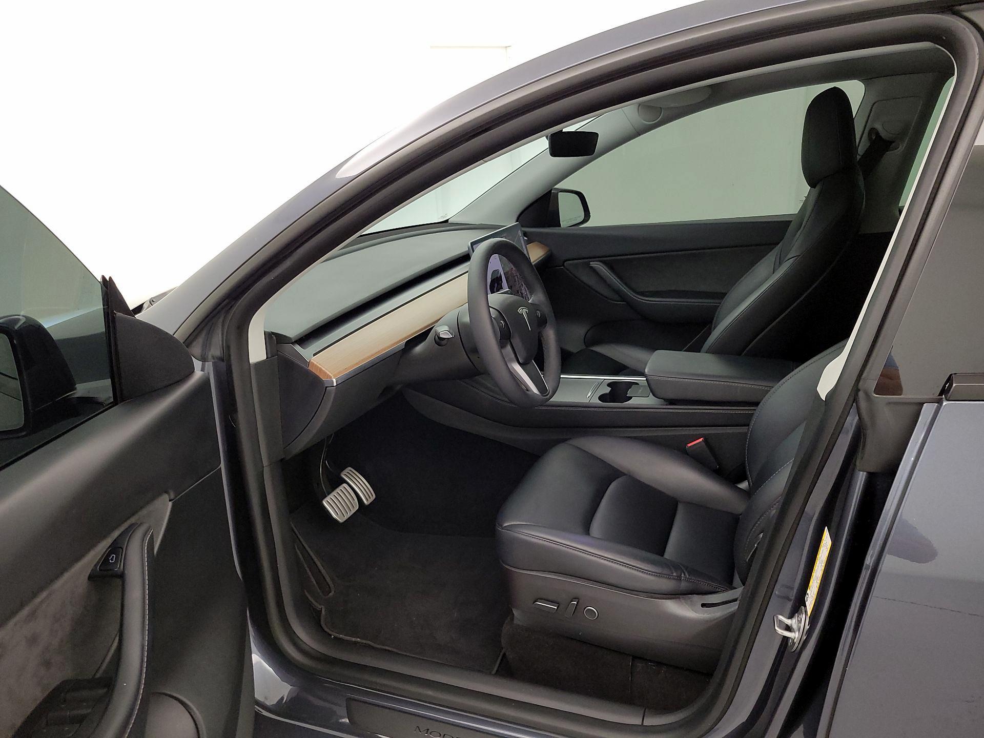 Thumbnail: 2022 Tesla Model Y - 11