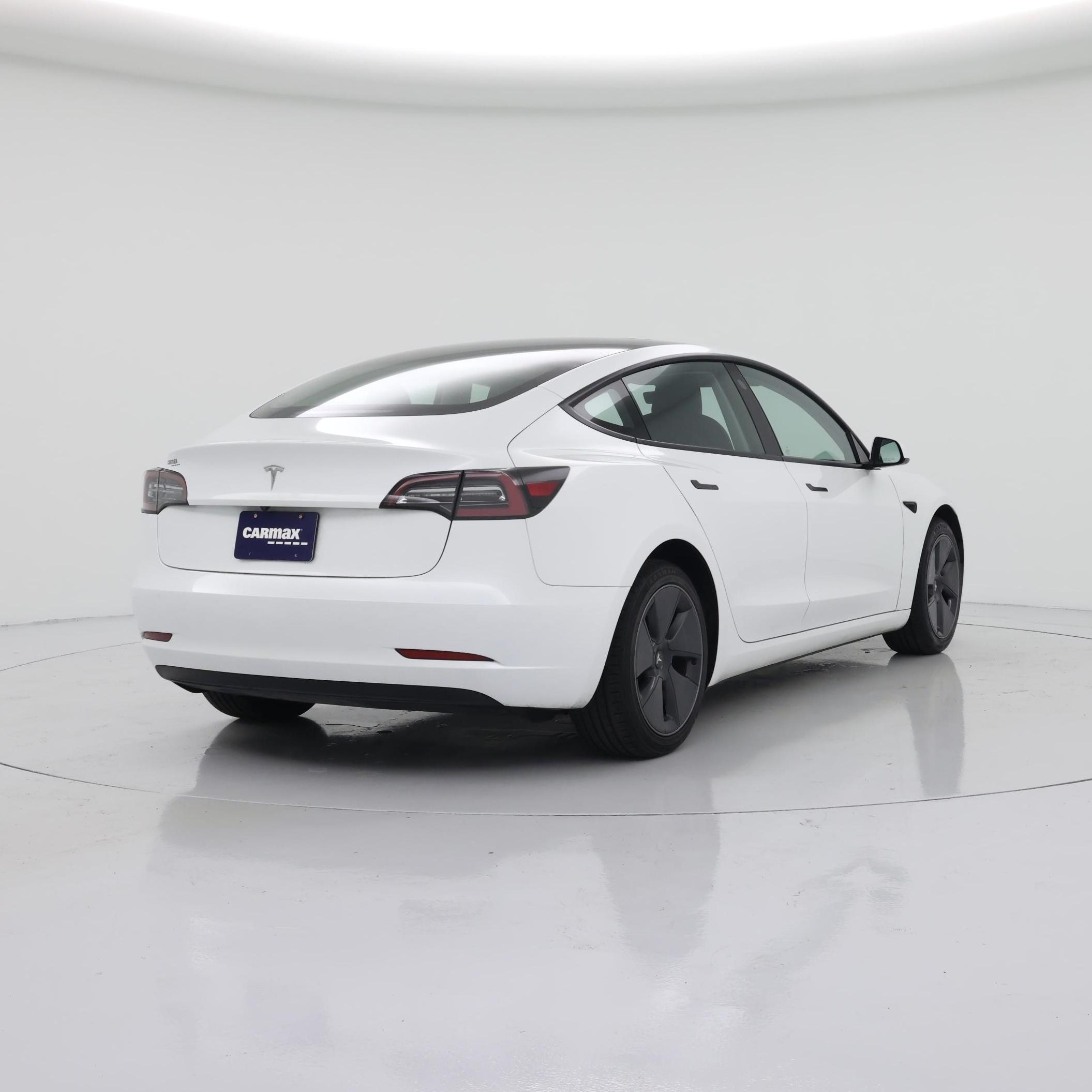 Thumbnail: 2023 Tesla Model 3 - 8