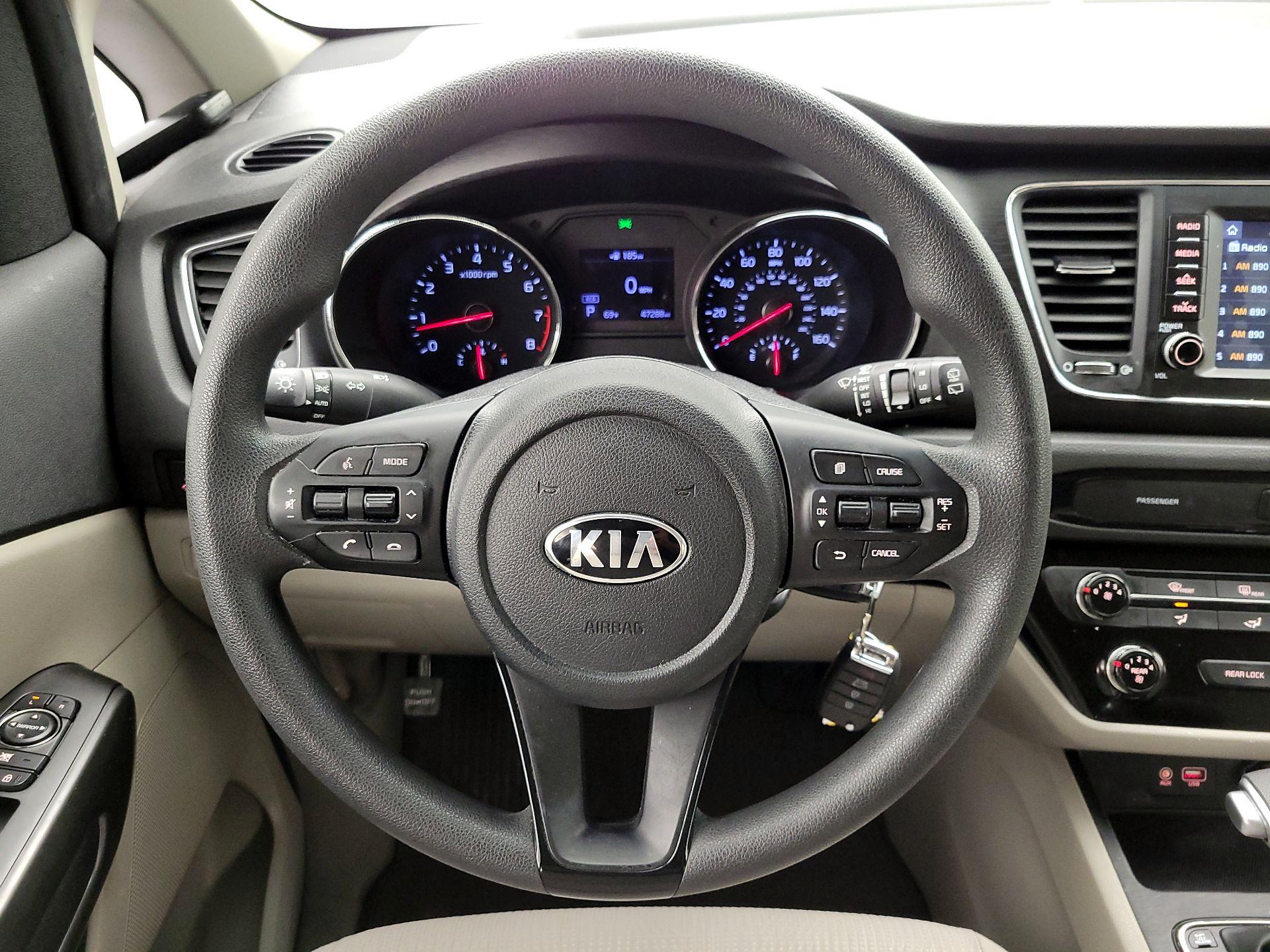 Thumbnail: 2020 Kia Sedona - 10