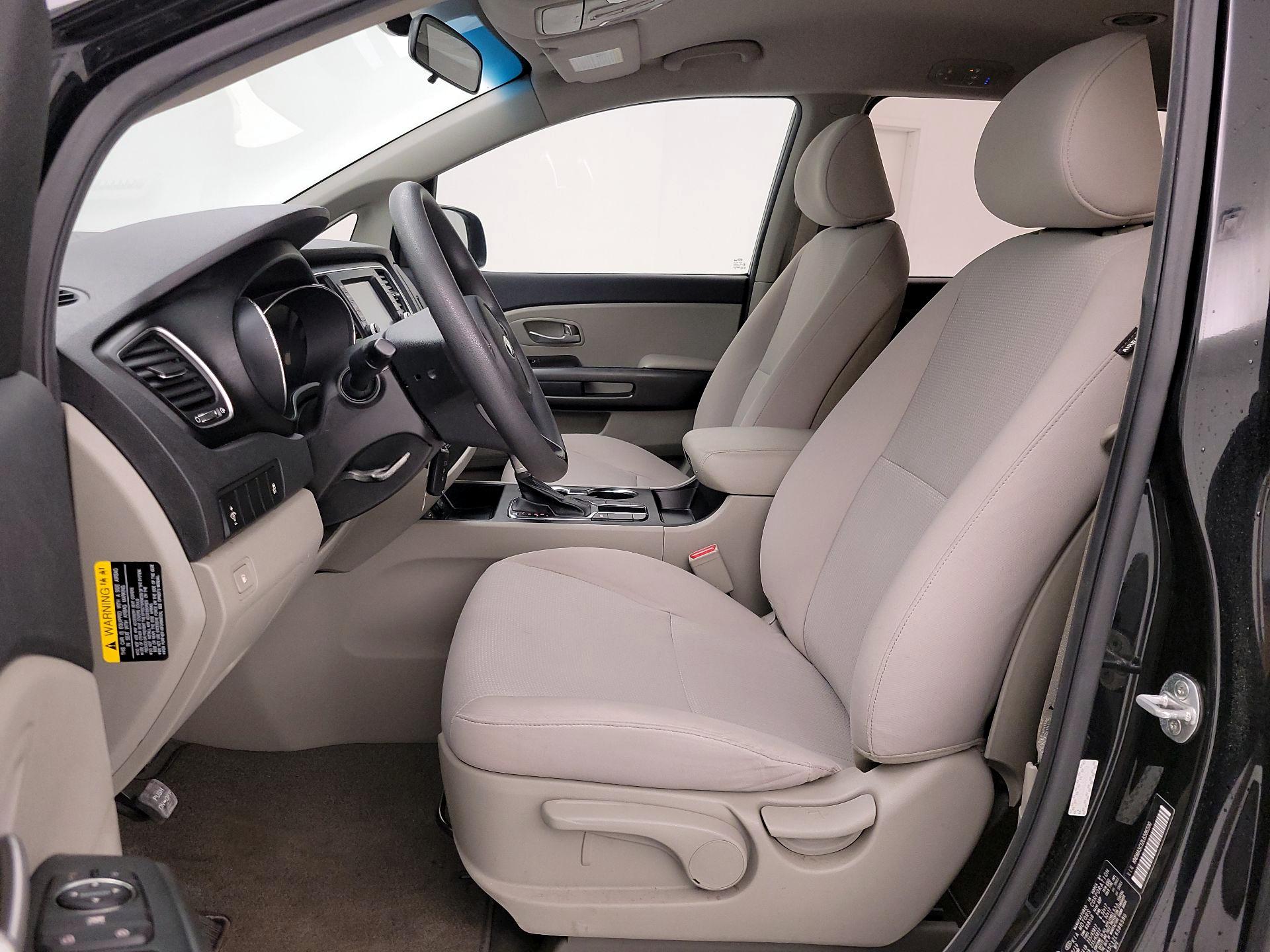 Thumbnail: 2020 Kia Sedona - 11