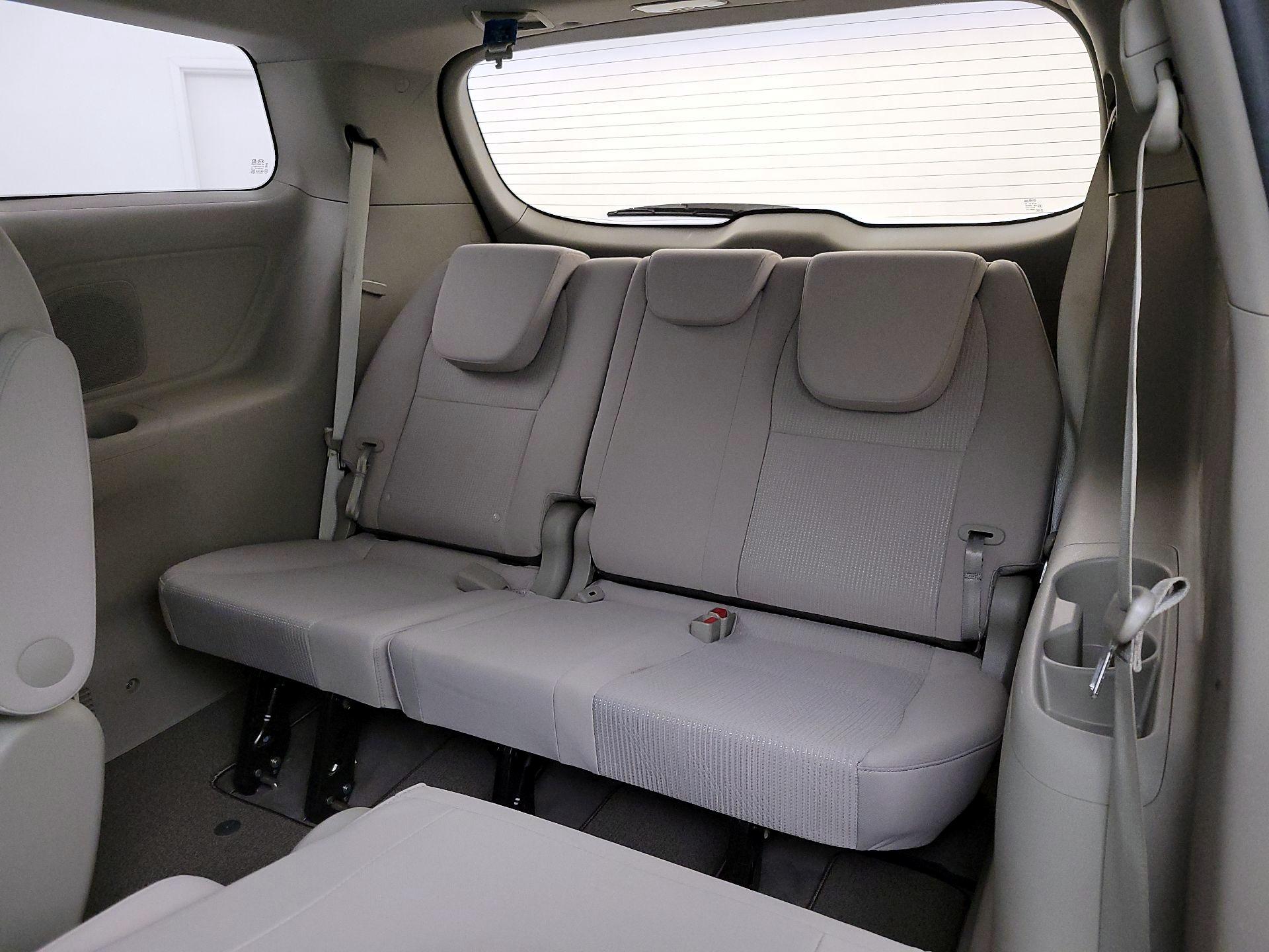 Thumbnail: 2020 Kia Sedona - 20