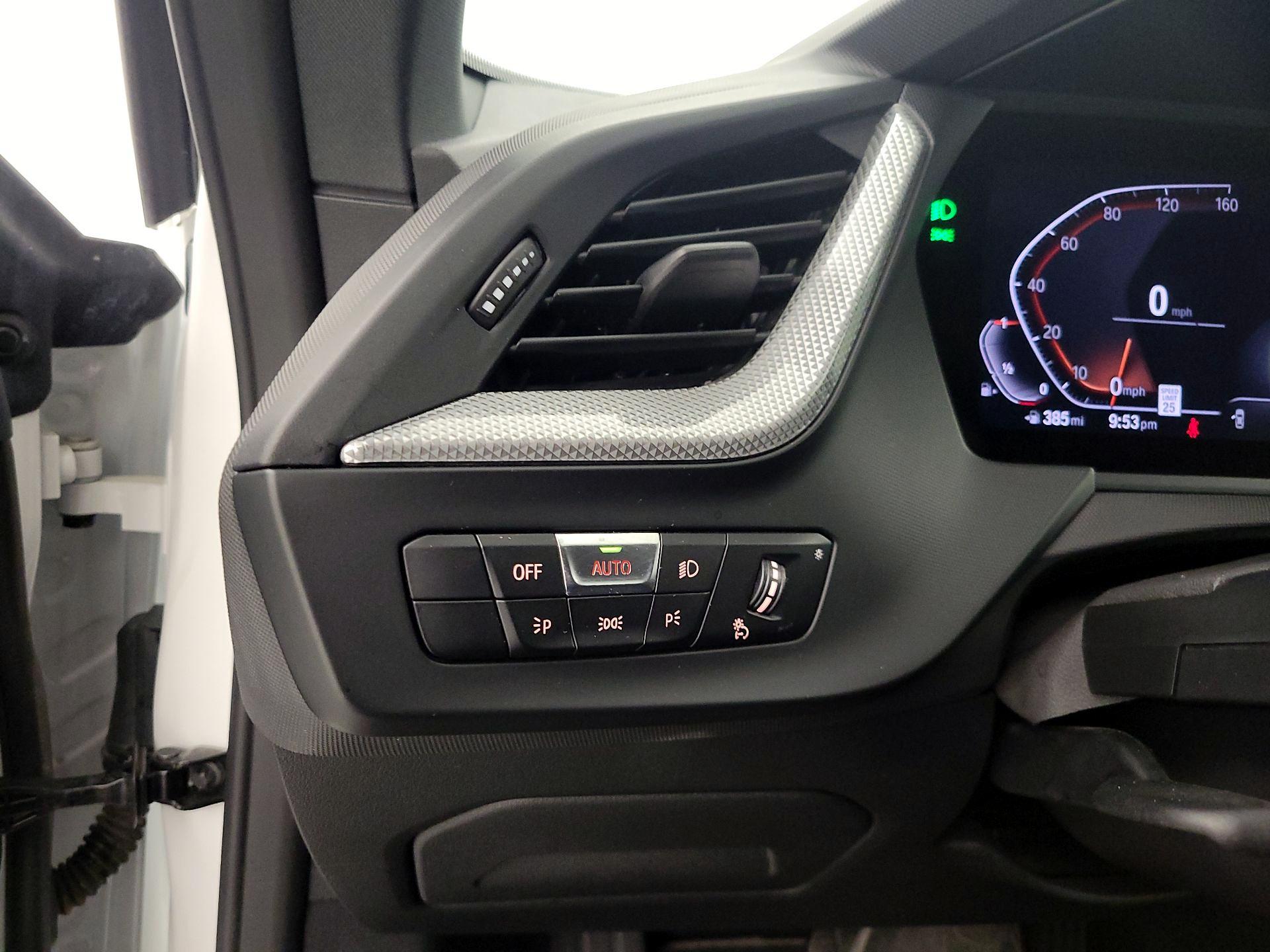 Thumbnail: 2024 BMW 2 Series - 13