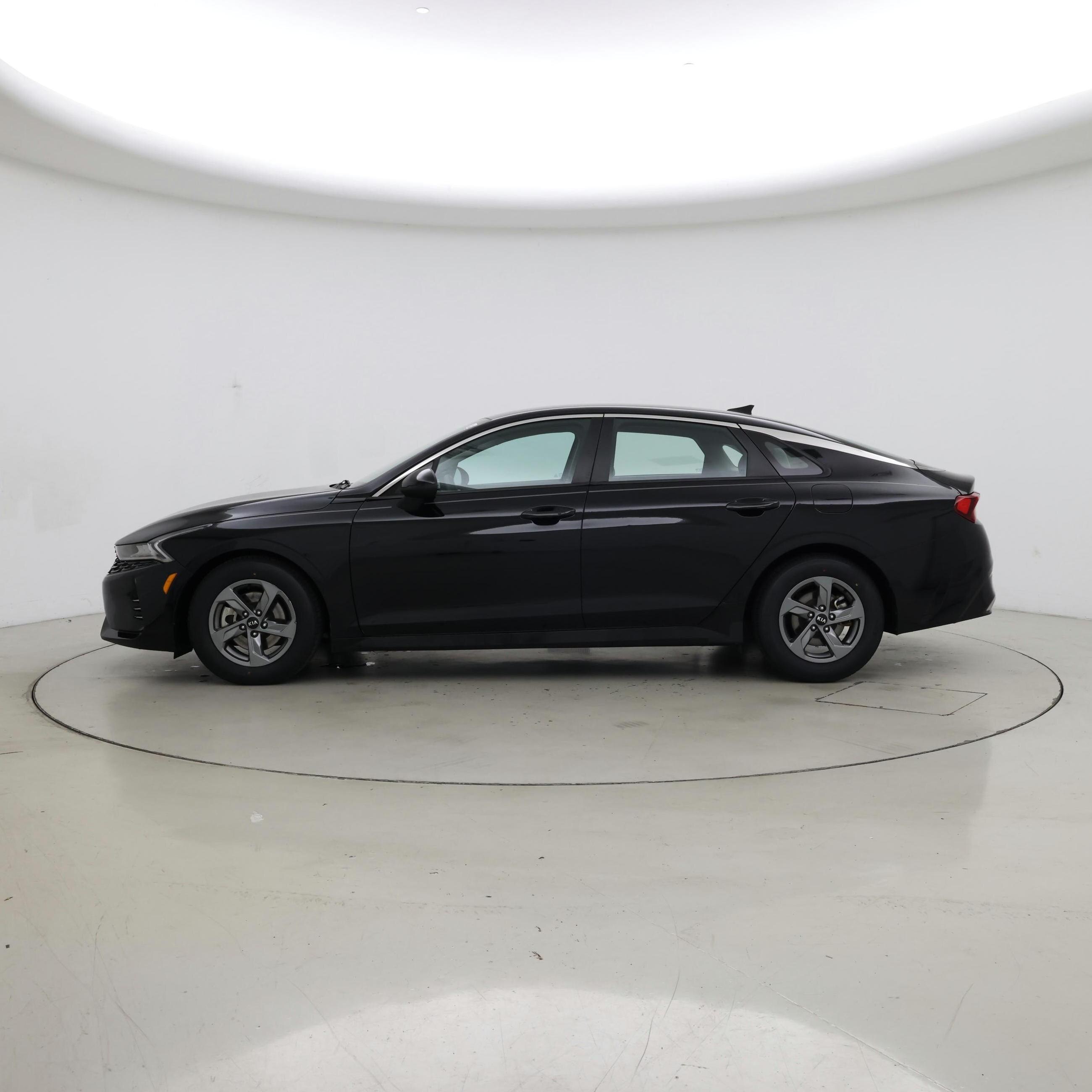 Thumbnail: 2021 Kia K5 - 3