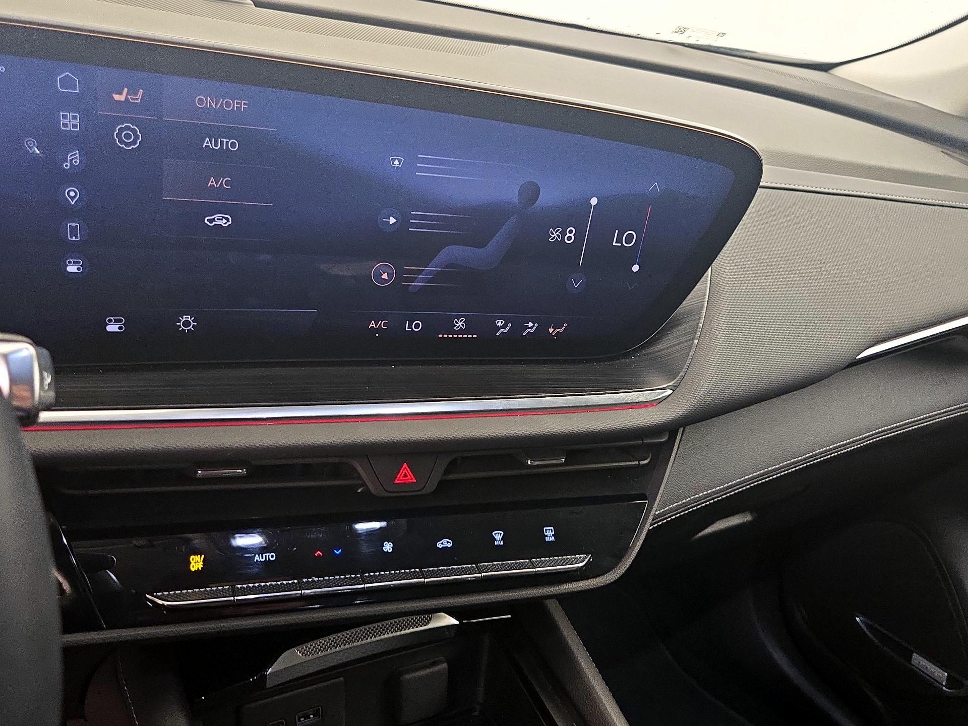 Thumbnail: 2024 Buick Envision - 16