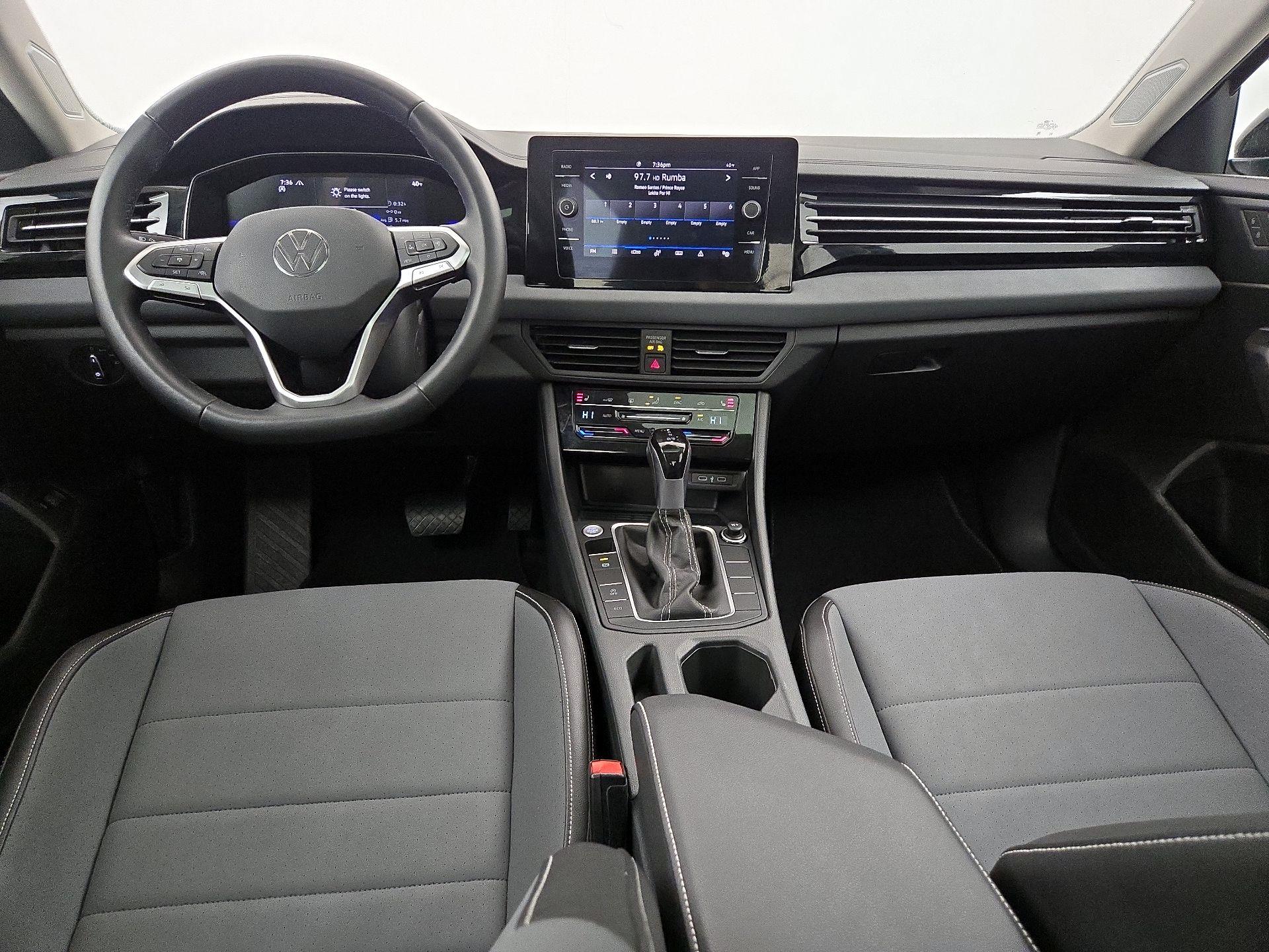 Thumbnail: 2025 Volkswagen Jetta - 9