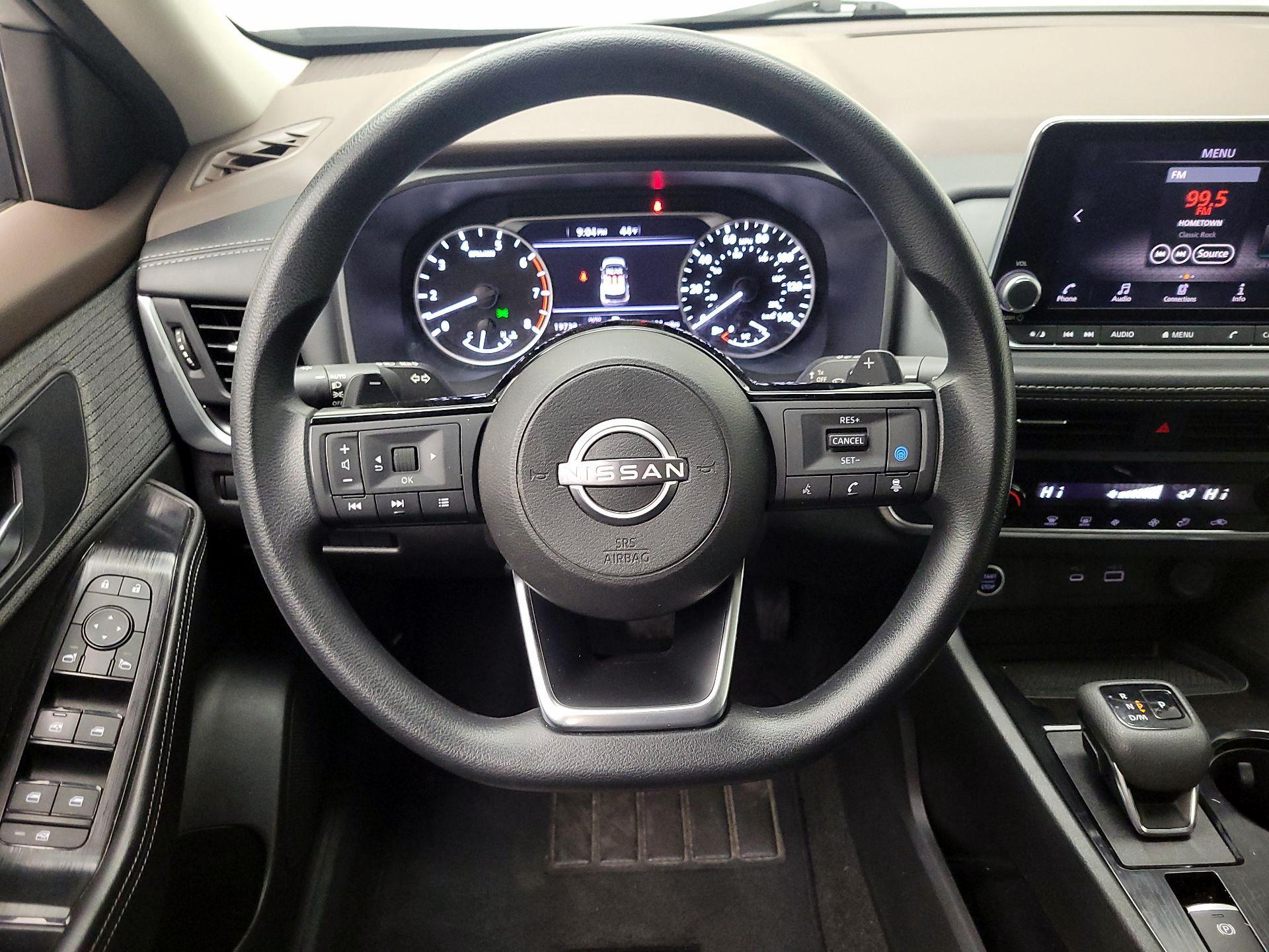 Thumbnail: 2023 Nissan Rogue - 10