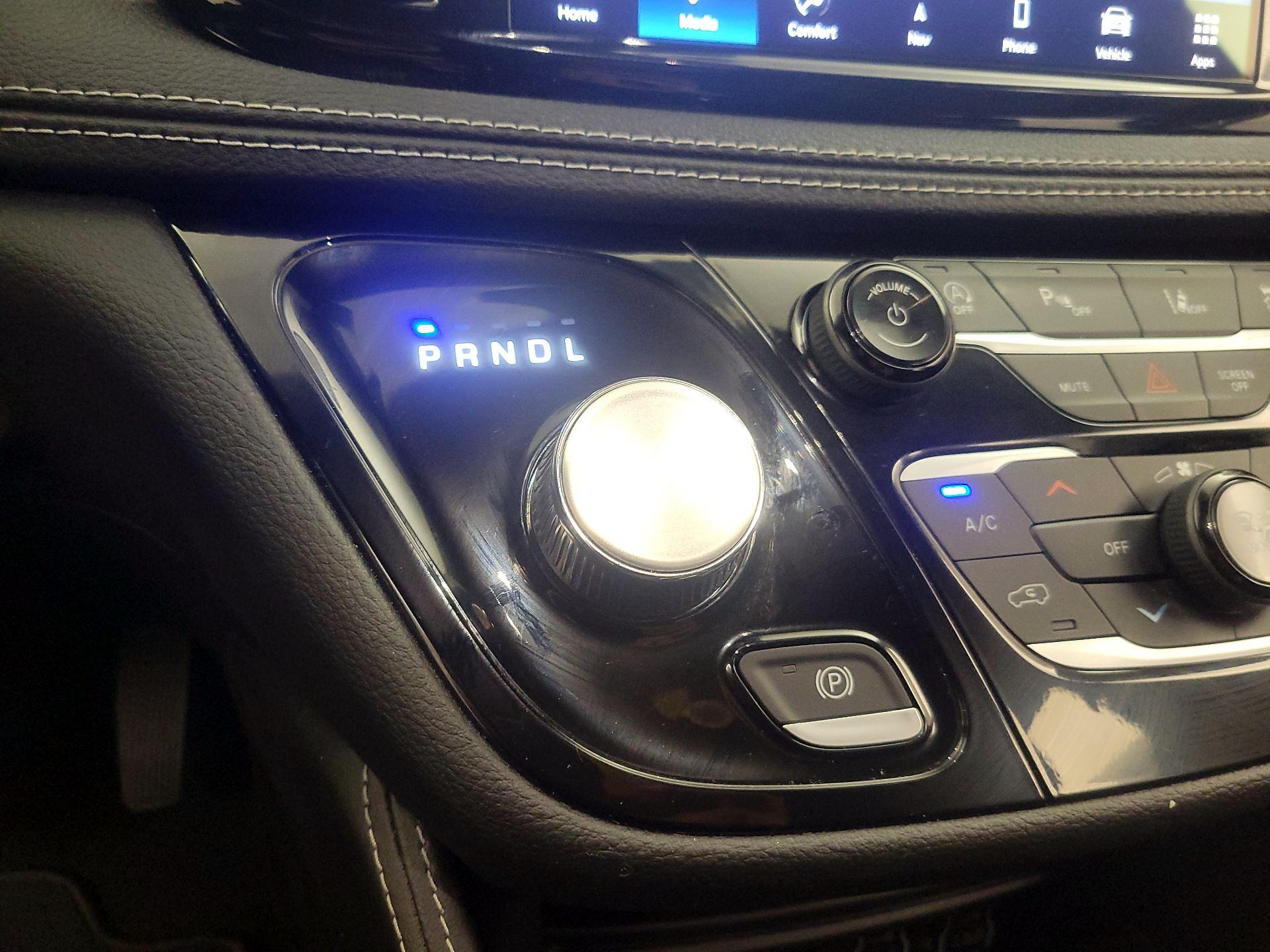 Thumbnail: 2025 Chrysler Pacifica - 17