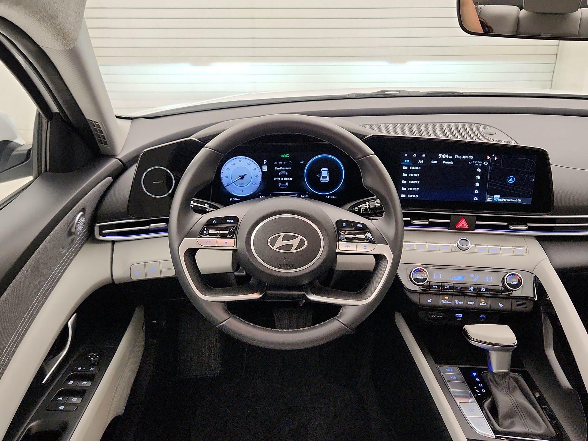 Thumbnail: 2025 Hyundai Elantra - 10