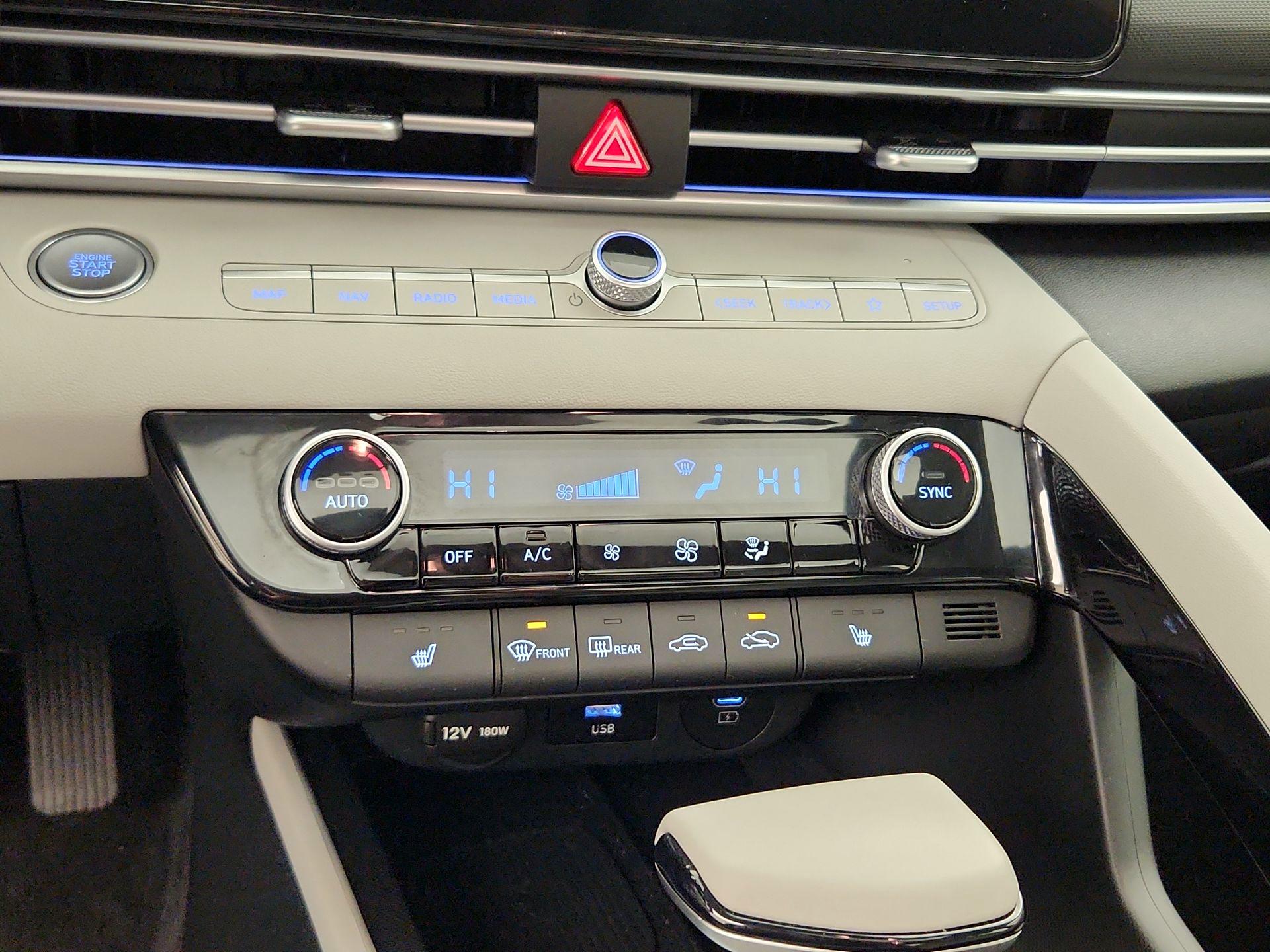 Thumbnail: 2025 Hyundai Elantra - 17