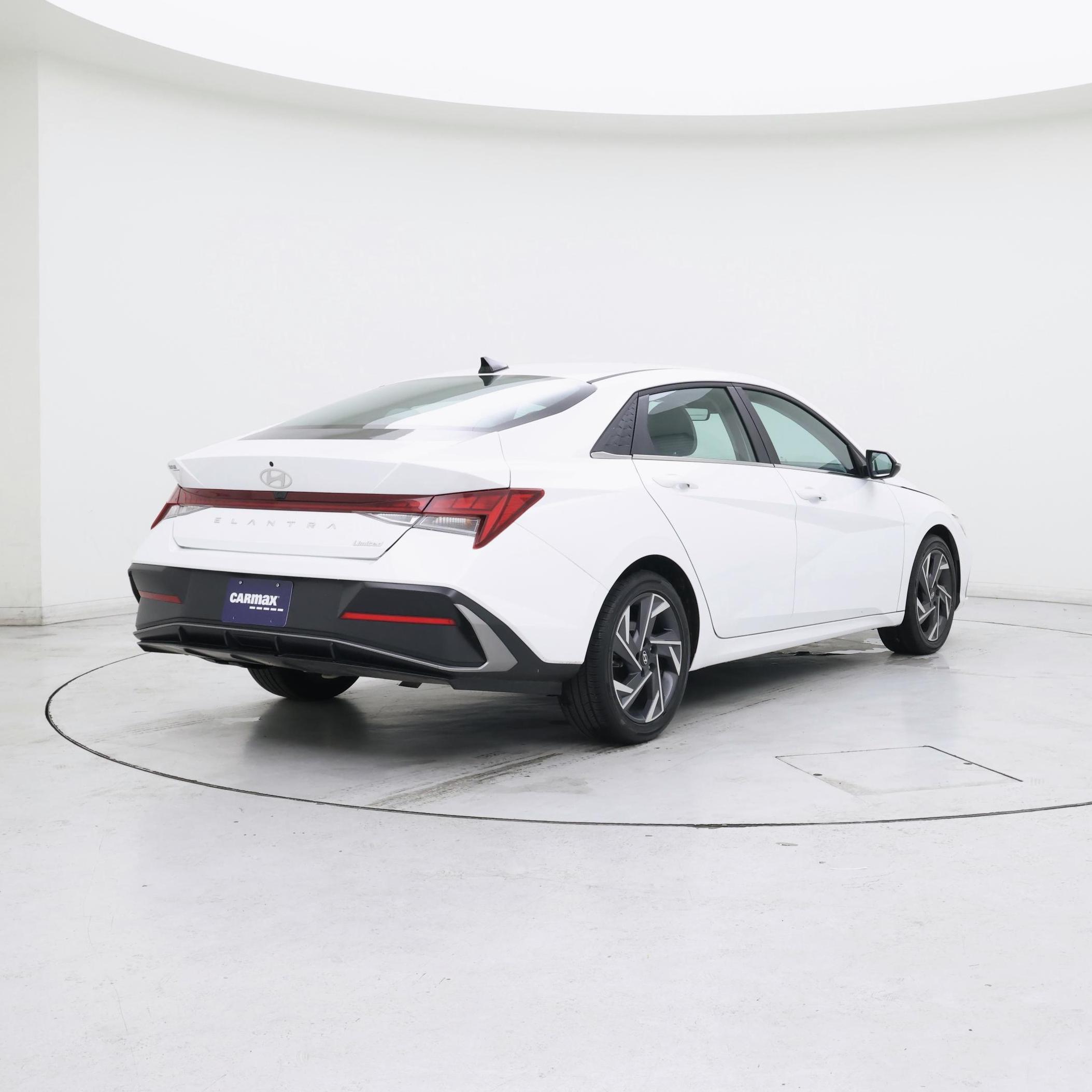 Thumbnail: 2025 Hyundai Elantra - 8