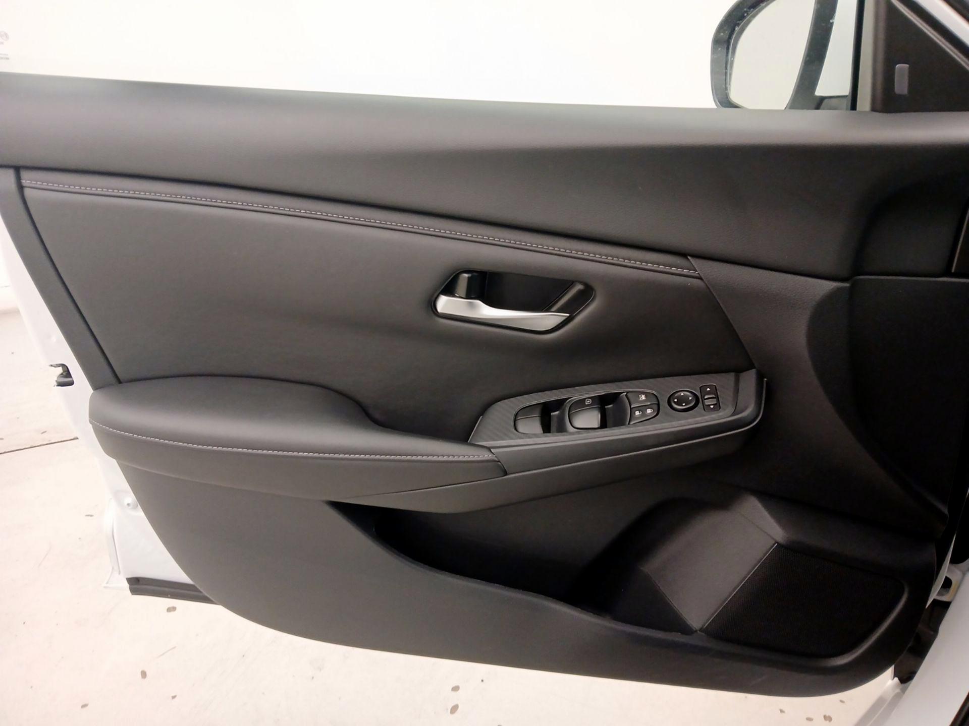 Thumbnail: 2025 Nissan Sentra - 12