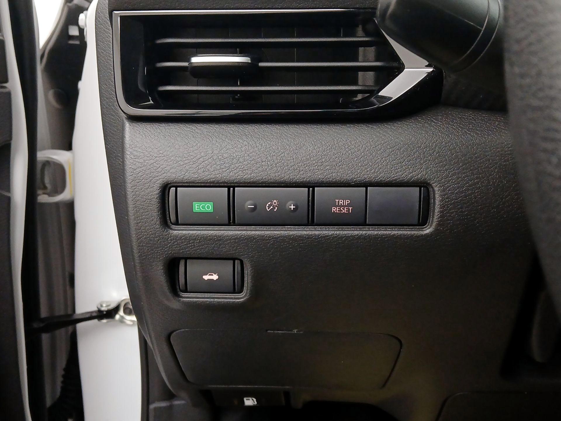 Thumbnail: 2025 Nissan Sentra - 13