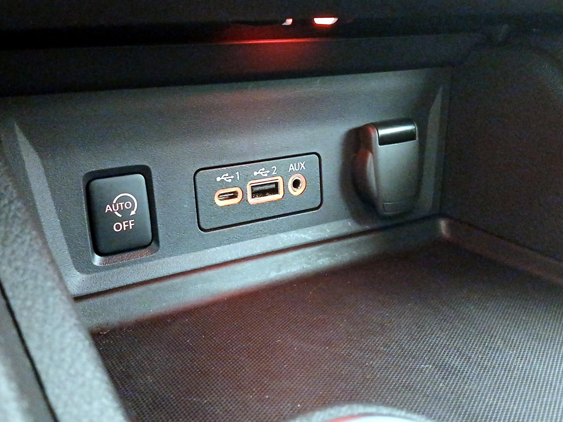 Thumbnail: 2025 Nissan Sentra - 18