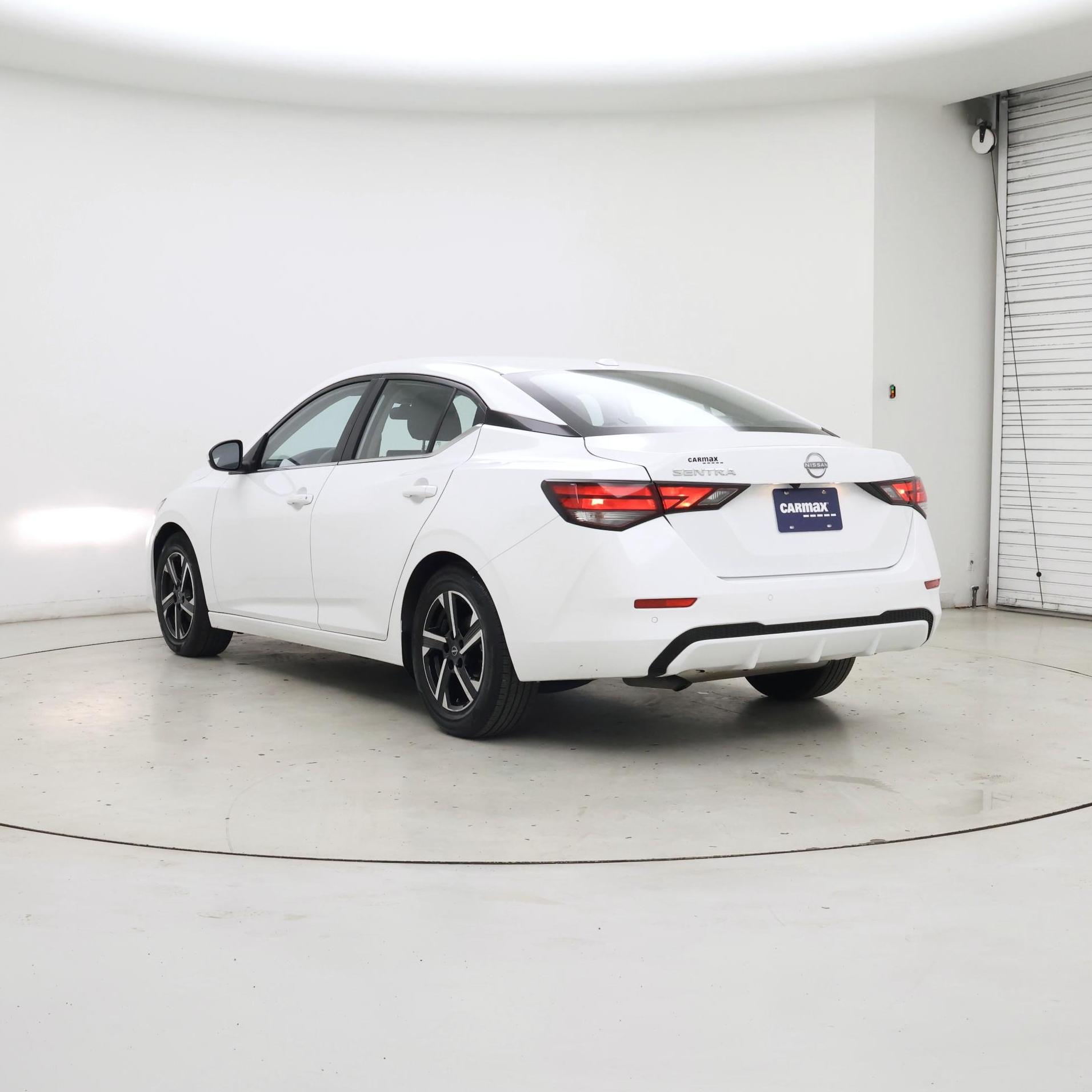 Thumbnail: 2025 Nissan Sentra - 2