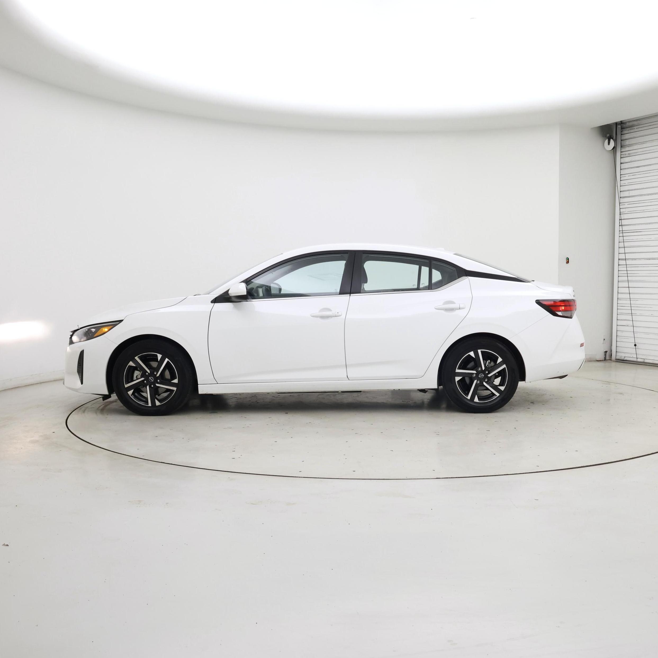 Thumbnail: 2025 Nissan Sentra - 3