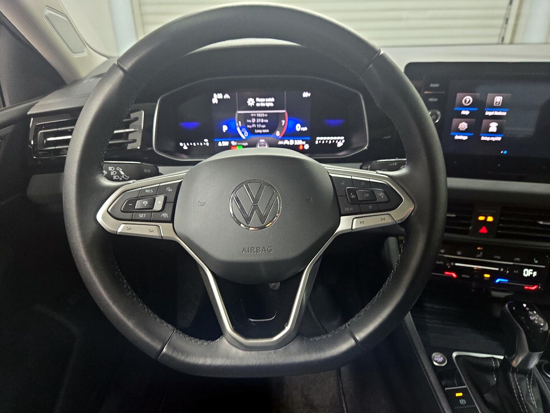 Thumbnail: 2025 Volkswagen Jetta - 10