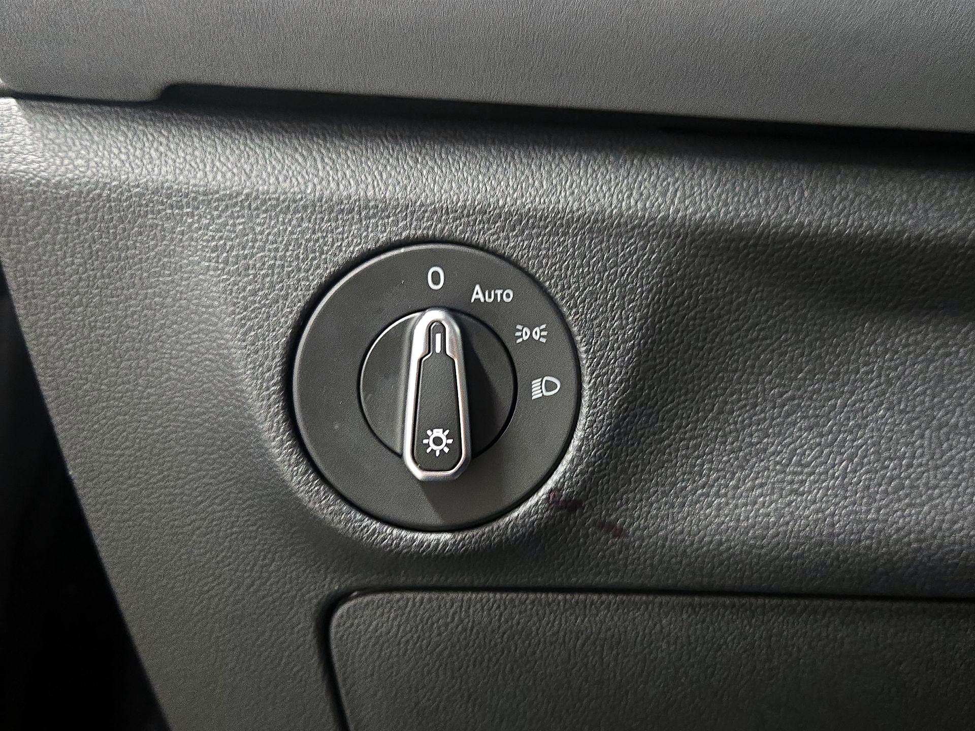 Thumbnail: 2025 Volkswagen Jetta - 13