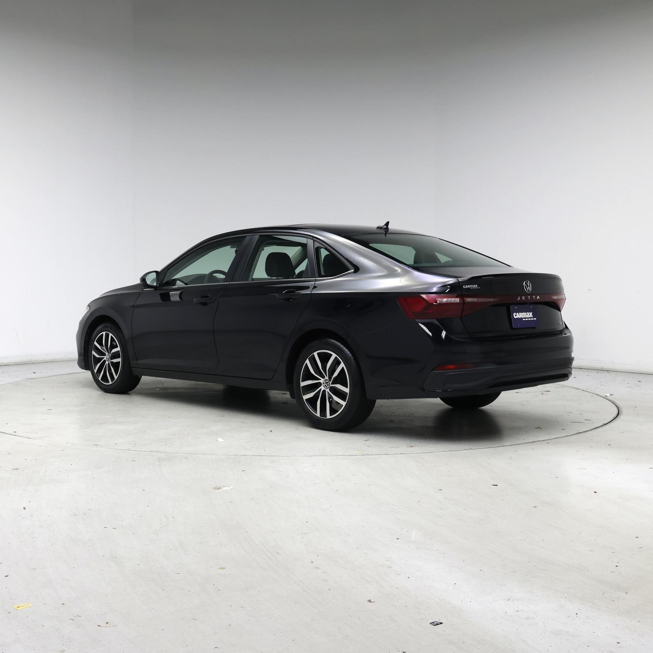 Thumbnail: 2025 Volkswagen Jetta - 2