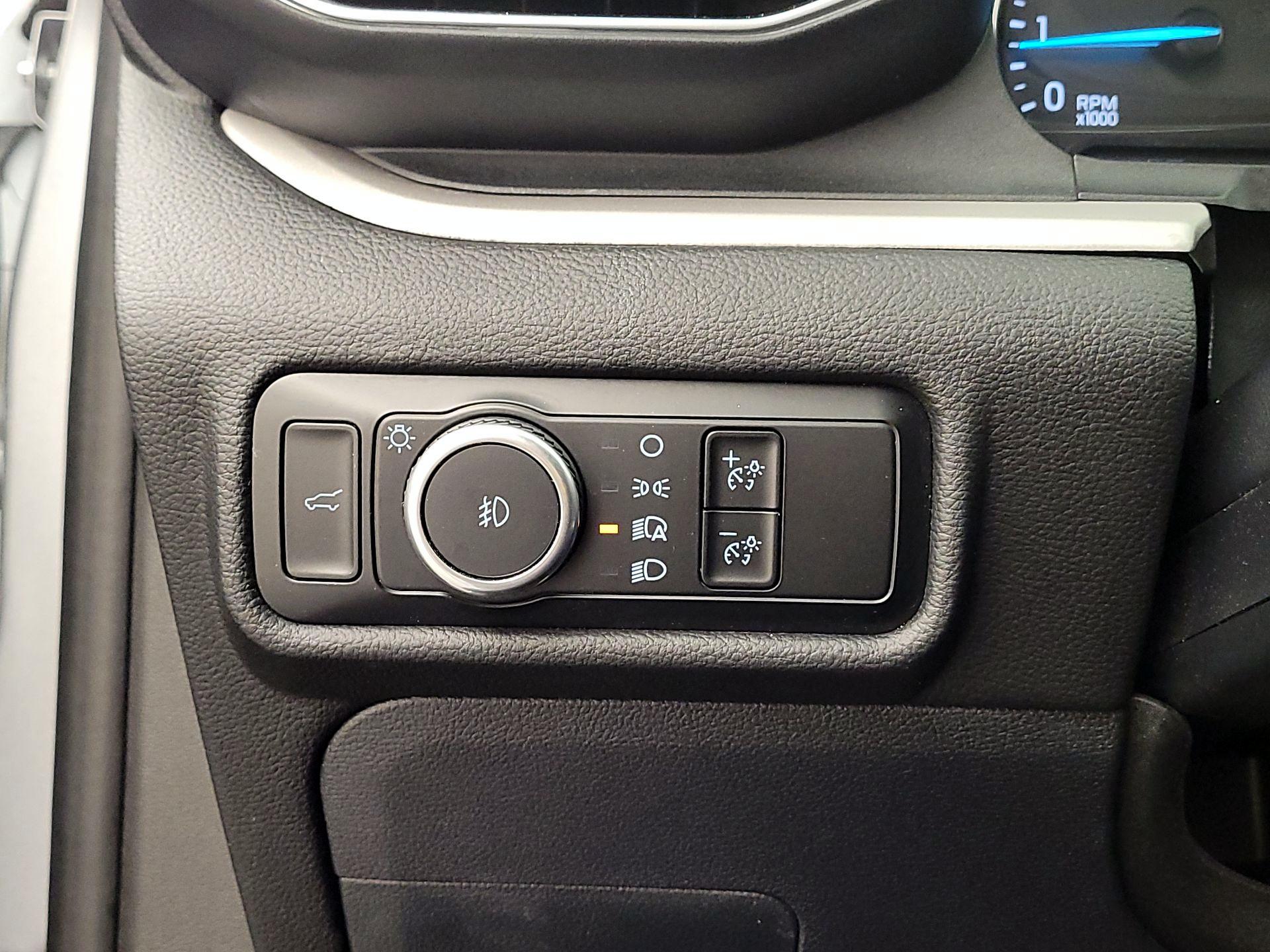 Thumbnail: 2024 Ford Explorer - 13