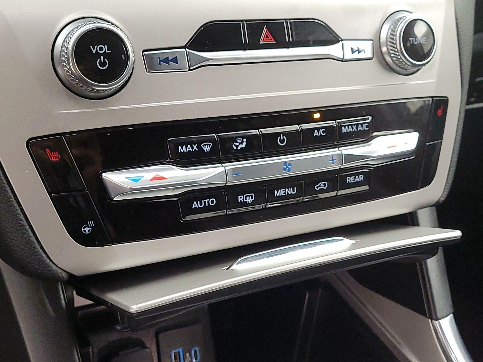 Thumbnail: 2024 Ford Explorer - 16