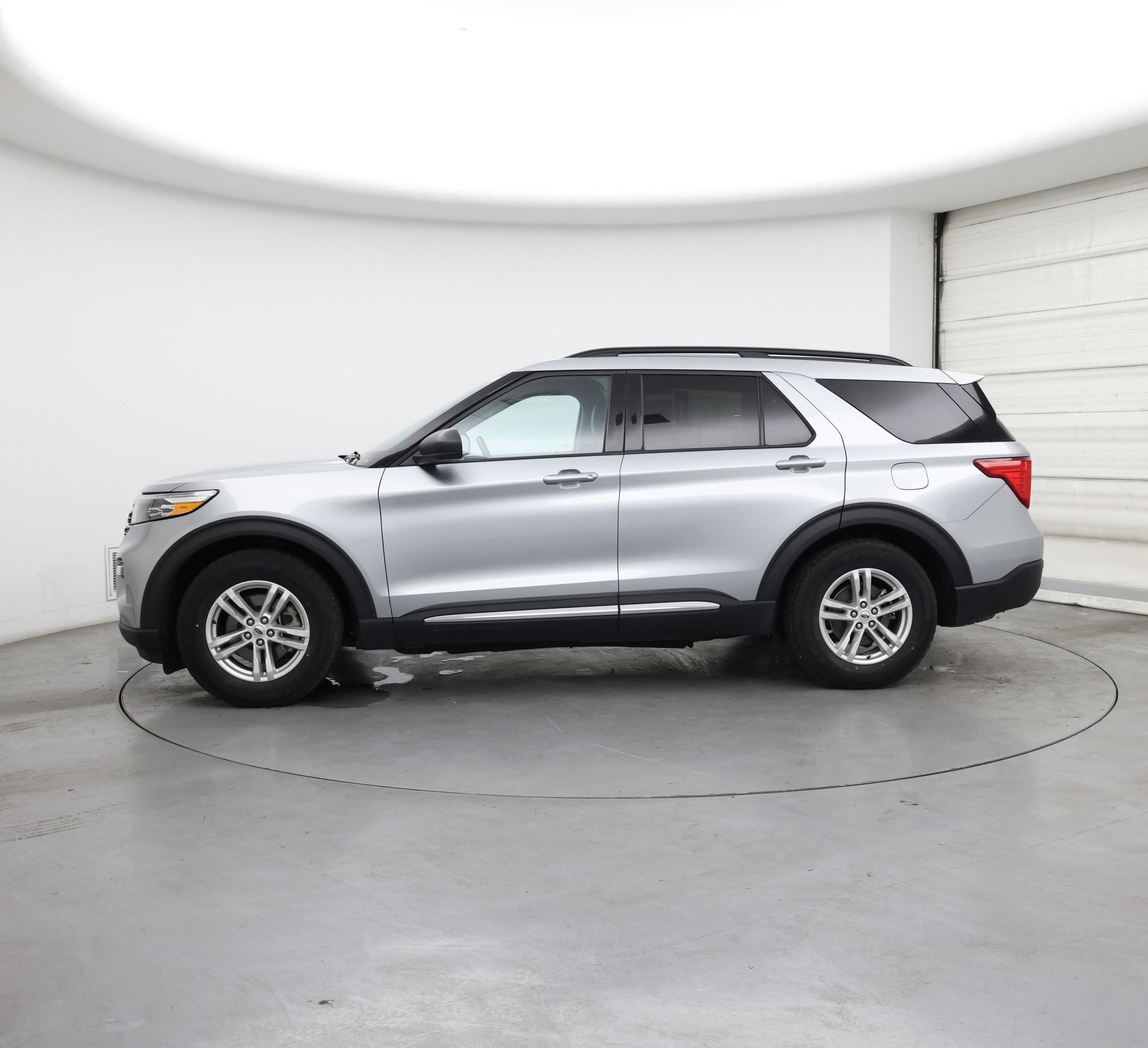 Thumbnail: 2024 Ford Explorer - 3