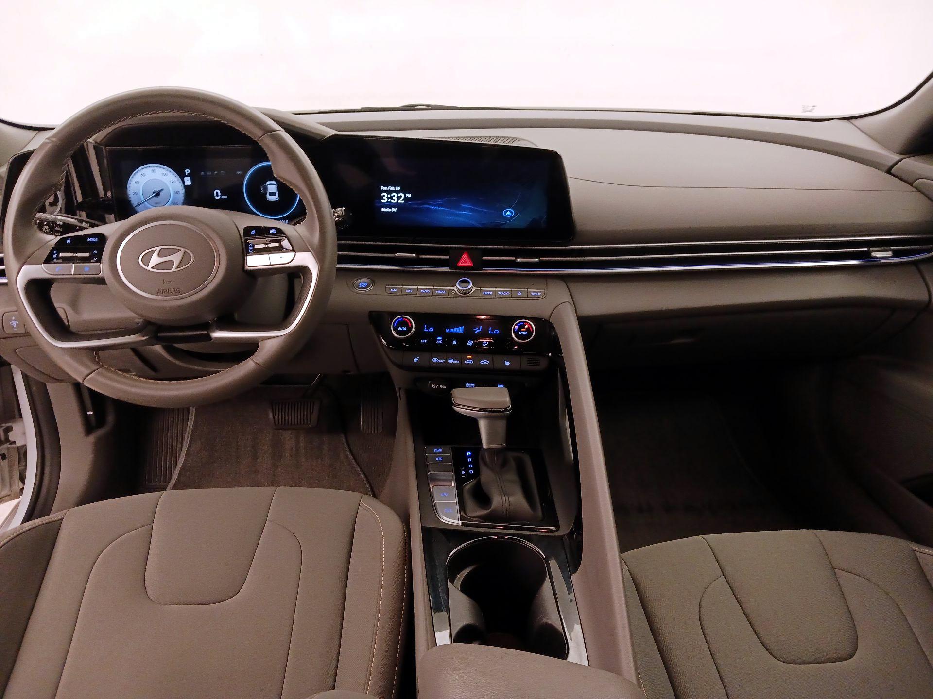 Thumbnail: 2025 Hyundai Elantra - 9