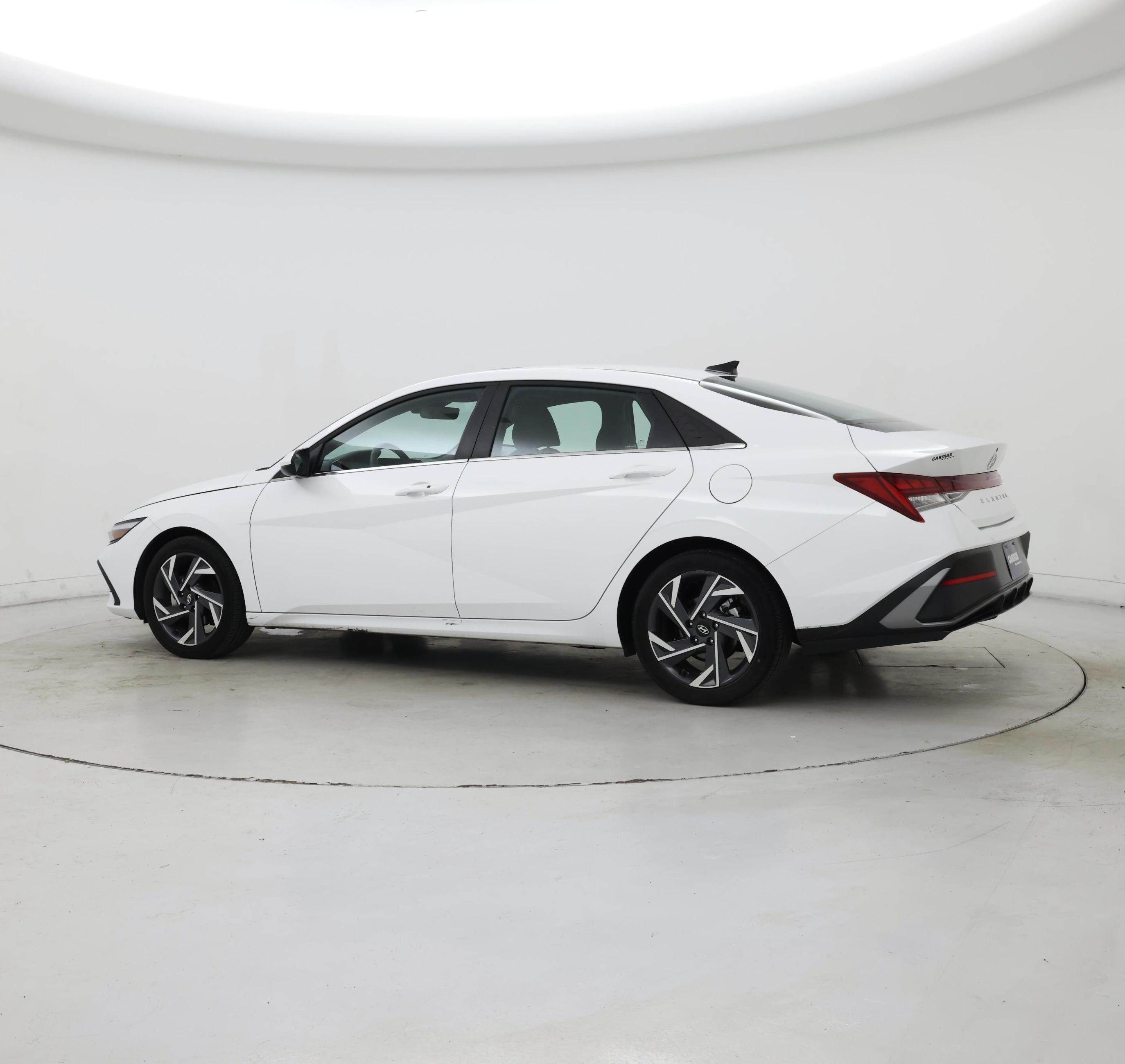 Thumbnail: 2025 Hyundai Elantra - 3