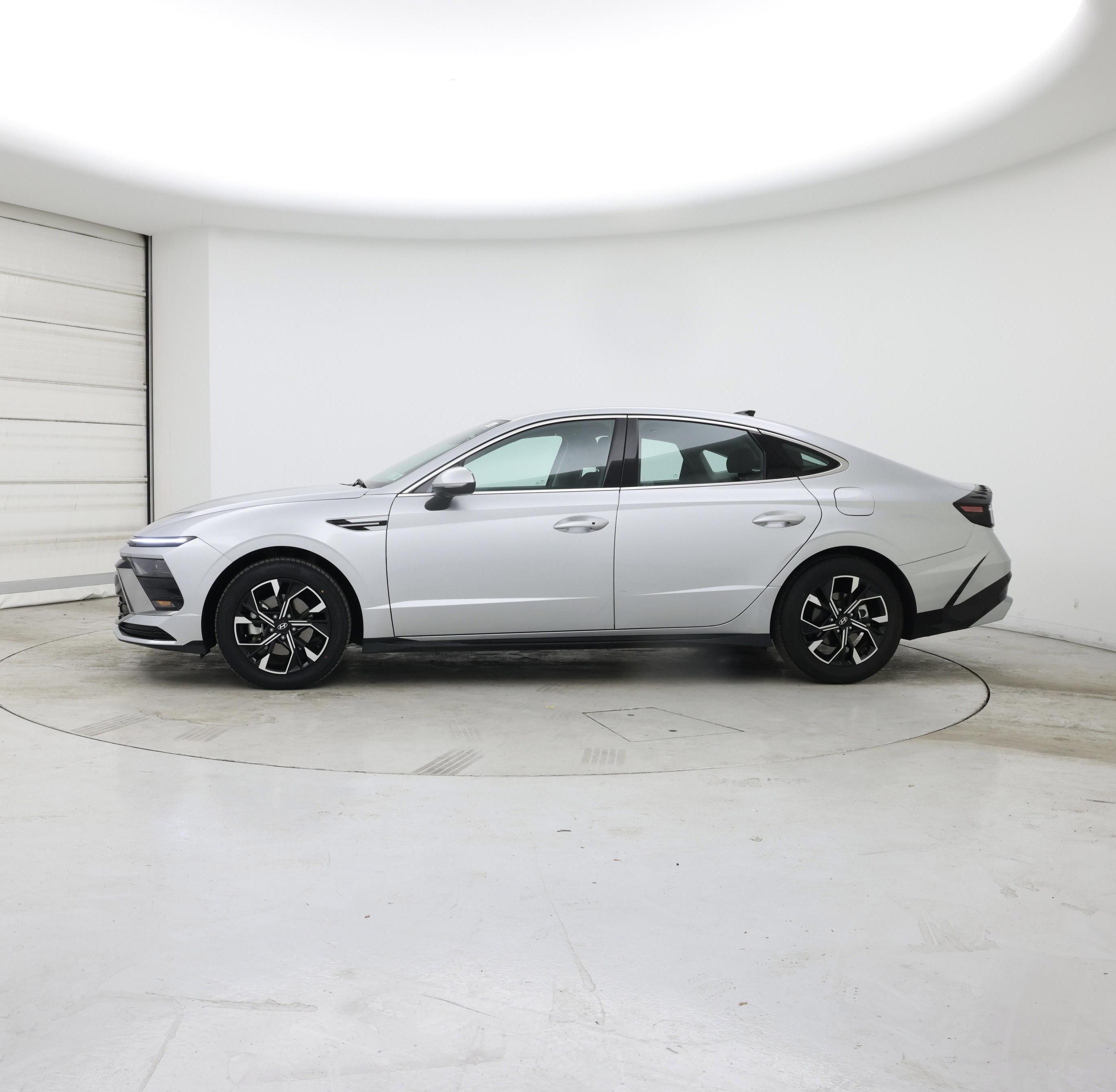 Thumbnail: 2025 Hyundai Sonata - 3