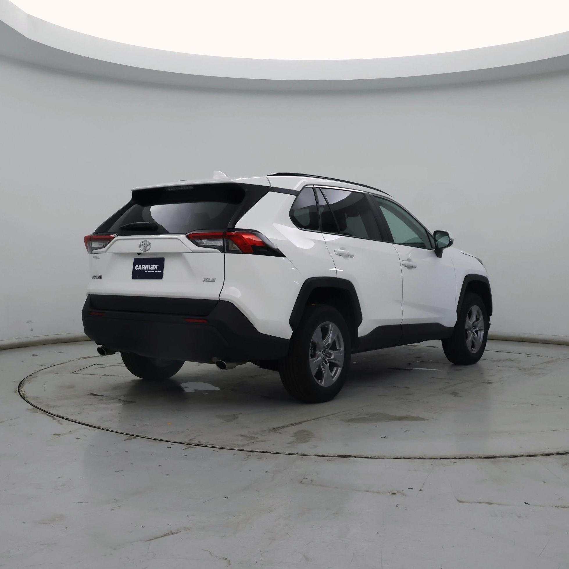 Thumbnail: 2025 Toyota RAV4 - 8