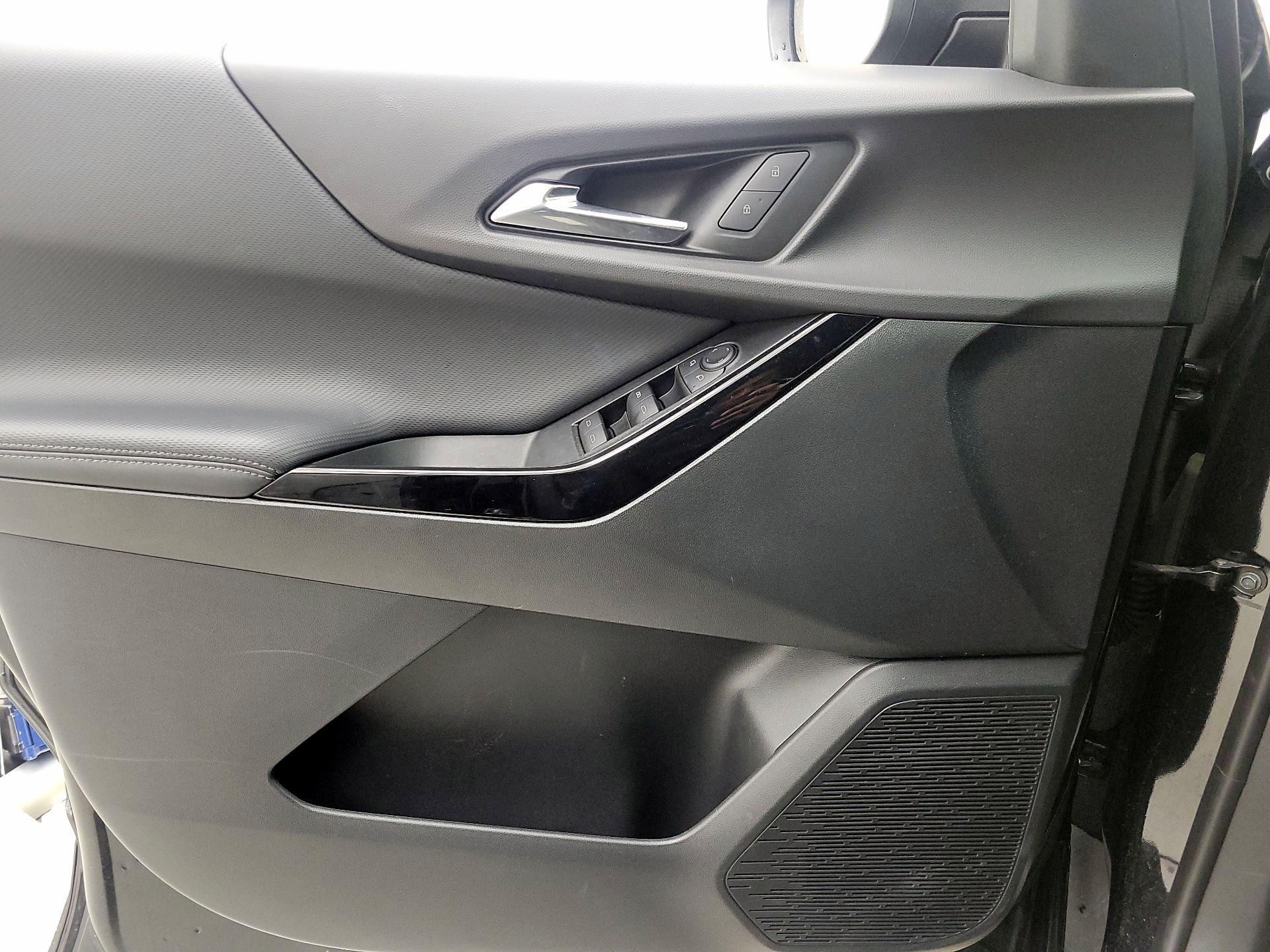 Thumbnail: 2025 Chevrolet Equinox - 12