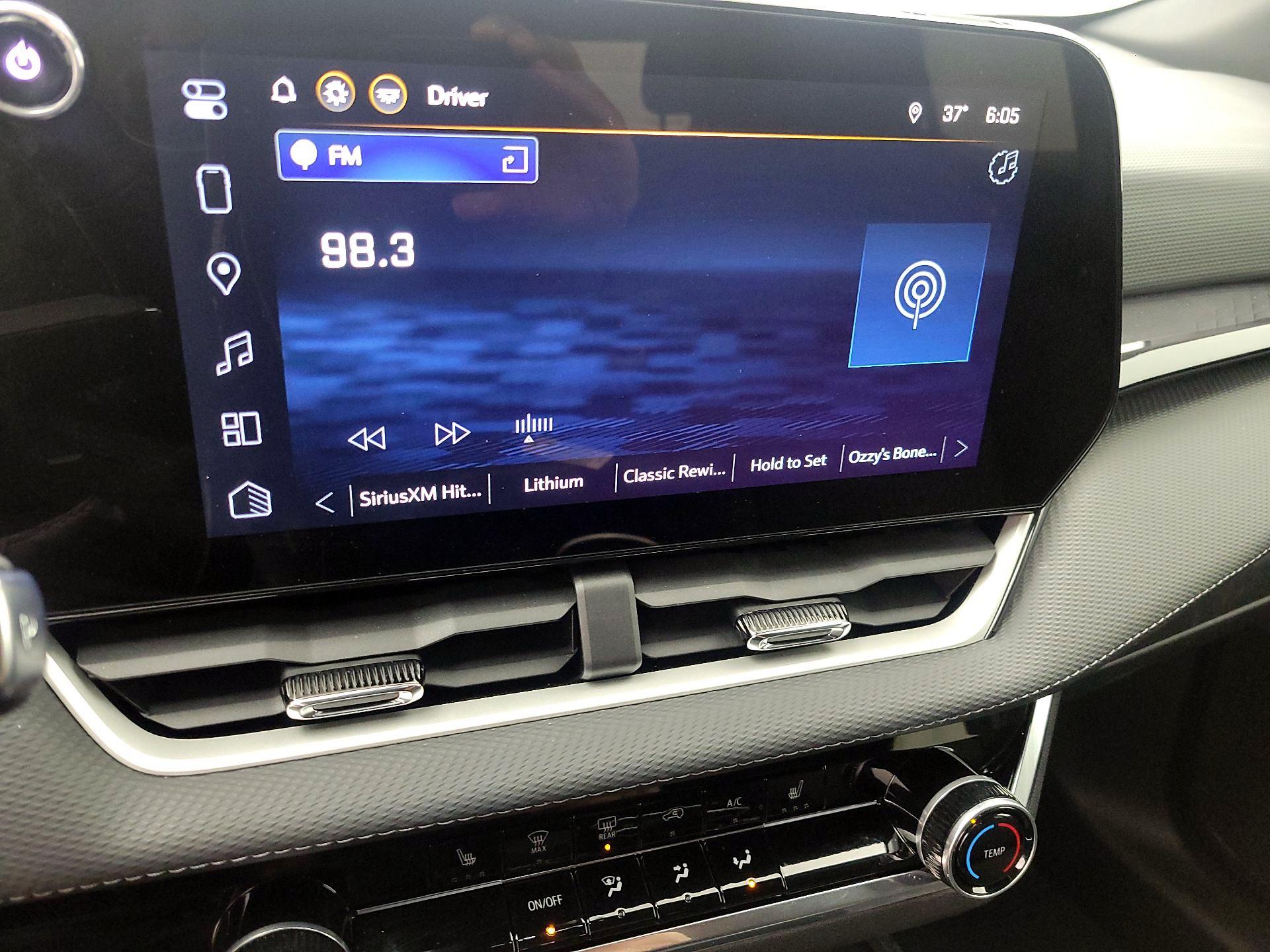 Thumbnail: 2025 Chevrolet Equinox - 15