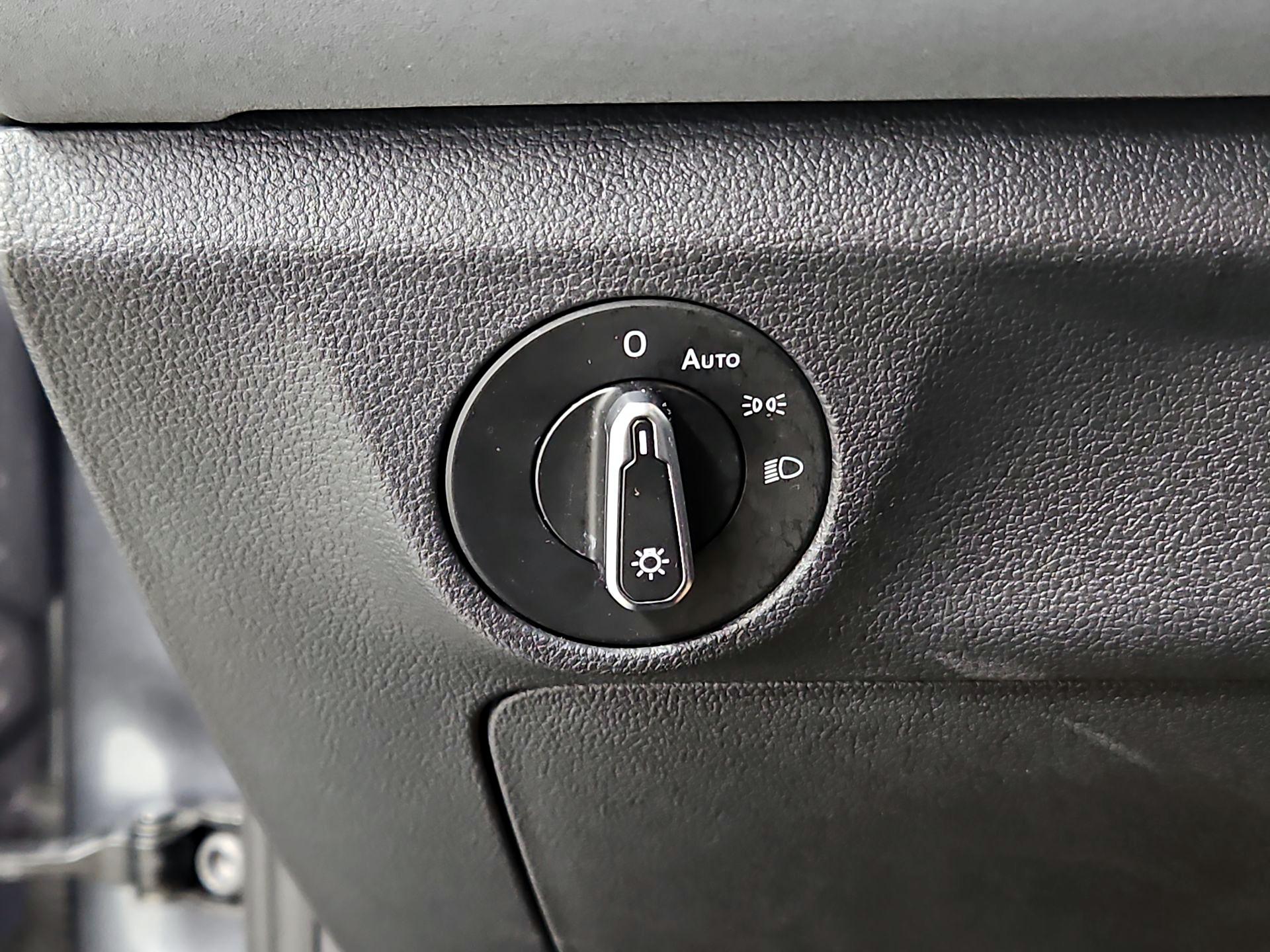 Thumbnail: 2025 Volkswagen Jetta - 13