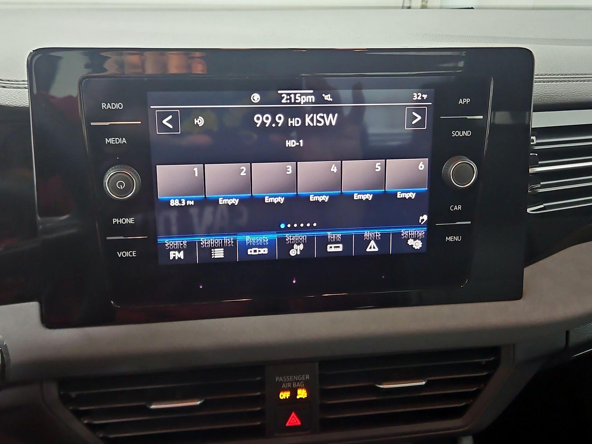 Thumbnail: 2025 Volkswagen Jetta - 15