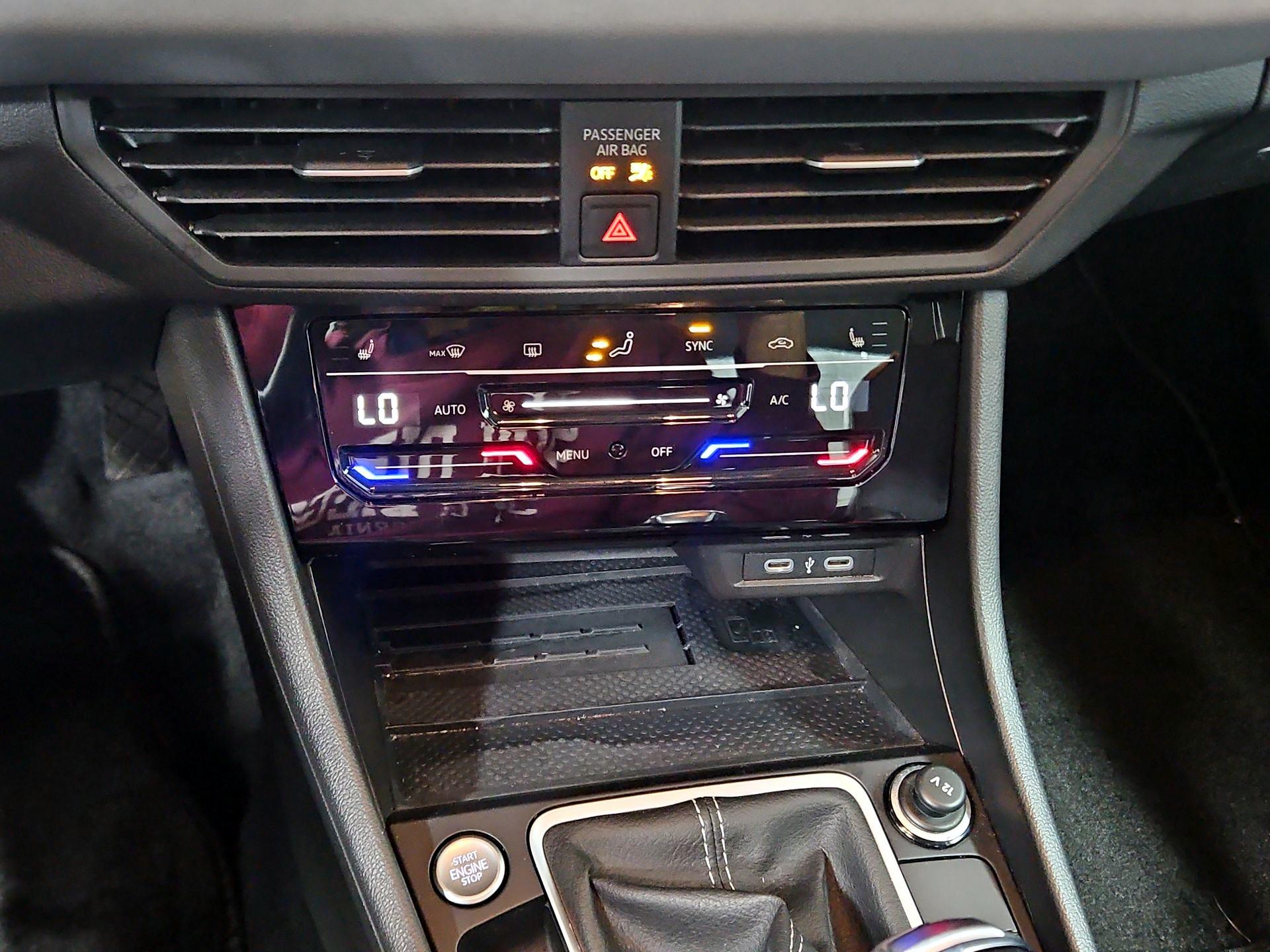 Thumbnail: 2025 Volkswagen Jetta - 16