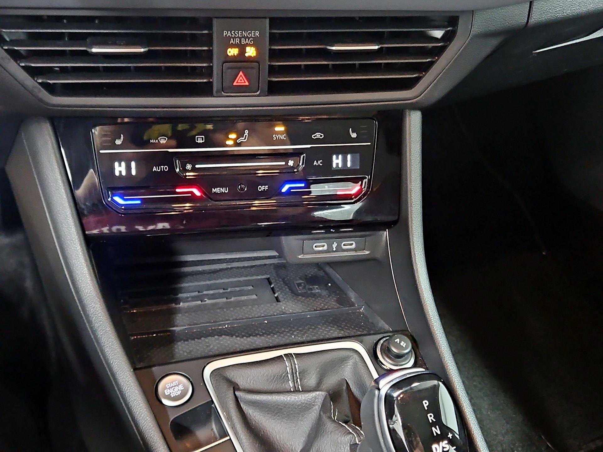 Thumbnail: 2025 Volkswagen Jetta - 18