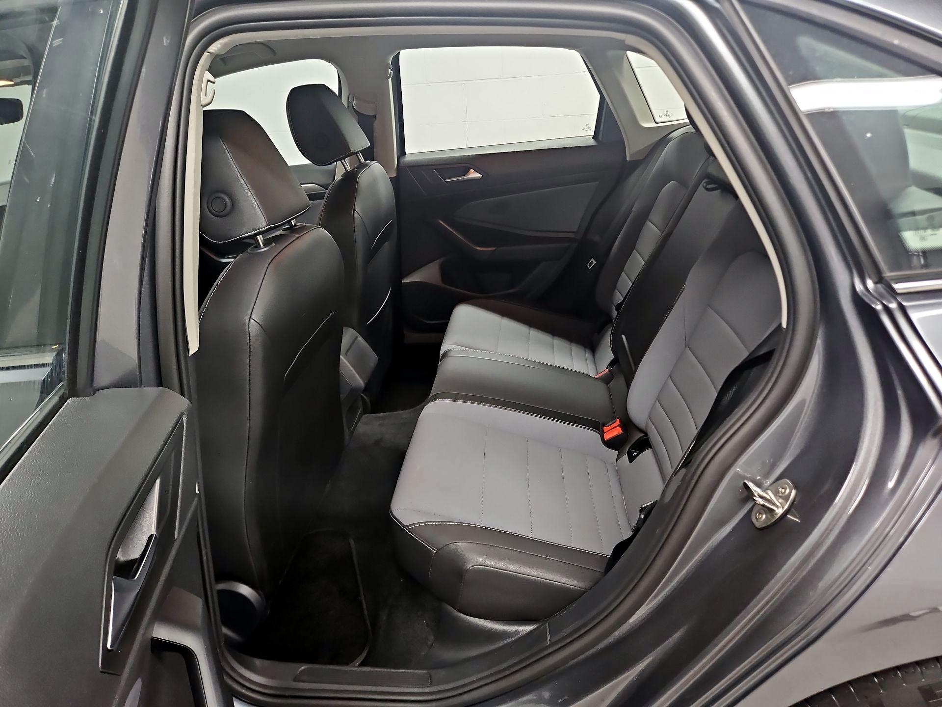 Thumbnail: 2025 Volkswagen Jetta - 20