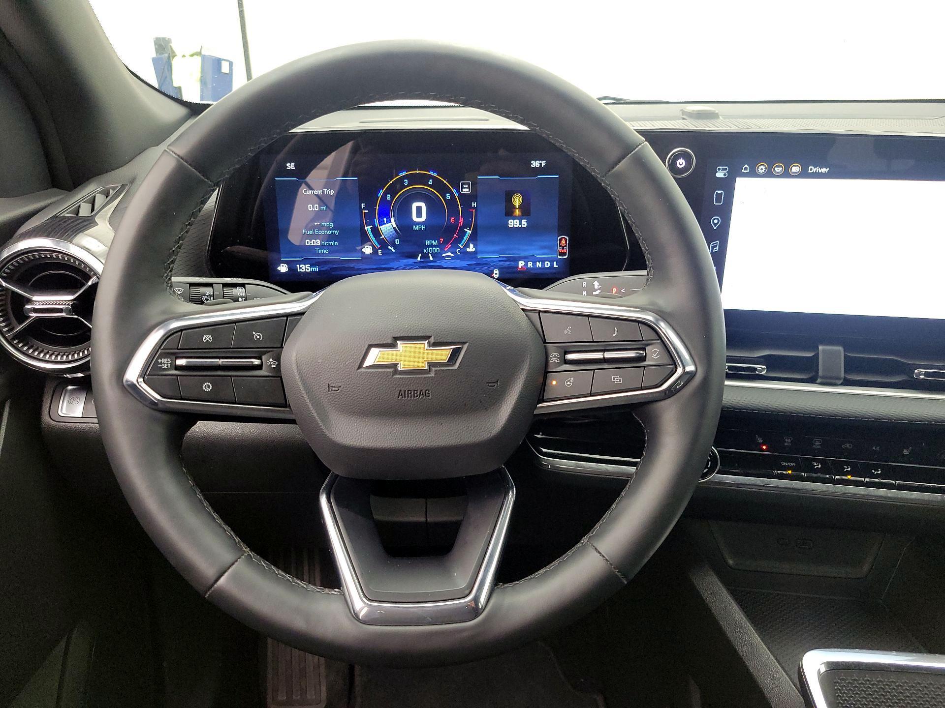 Thumbnail: 2025 Chevrolet Equinox - 10