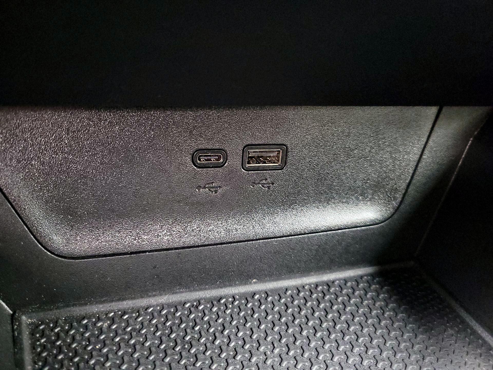 Thumbnail: 2025 Chevrolet Equinox - 18