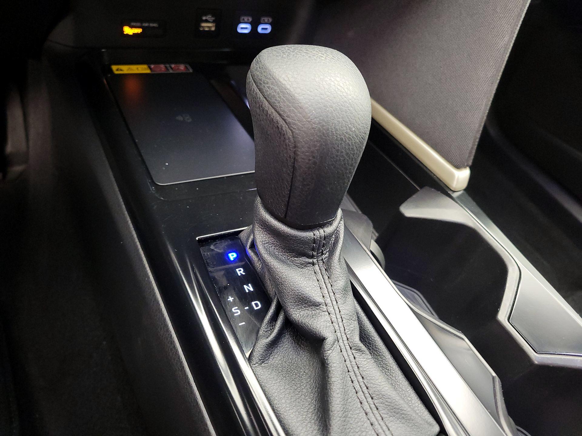 Thumbnail: 2025 Toyota Camry - 17