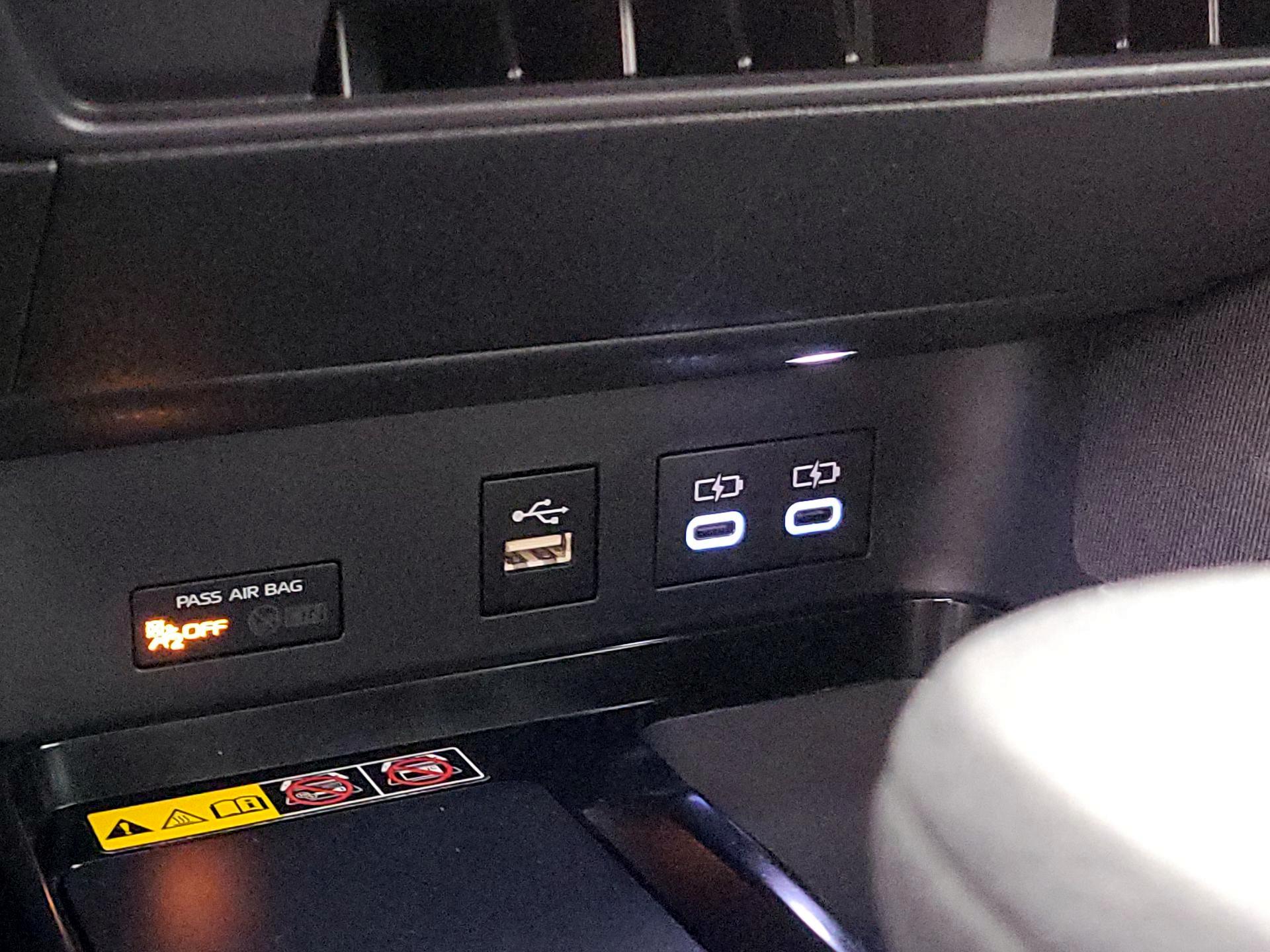 Thumbnail: 2025 Toyota Camry - 18